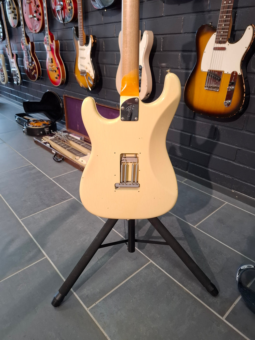 Fender Custom Shop Postmodern Stratocaster Journeyman Relic Vintage White 2021