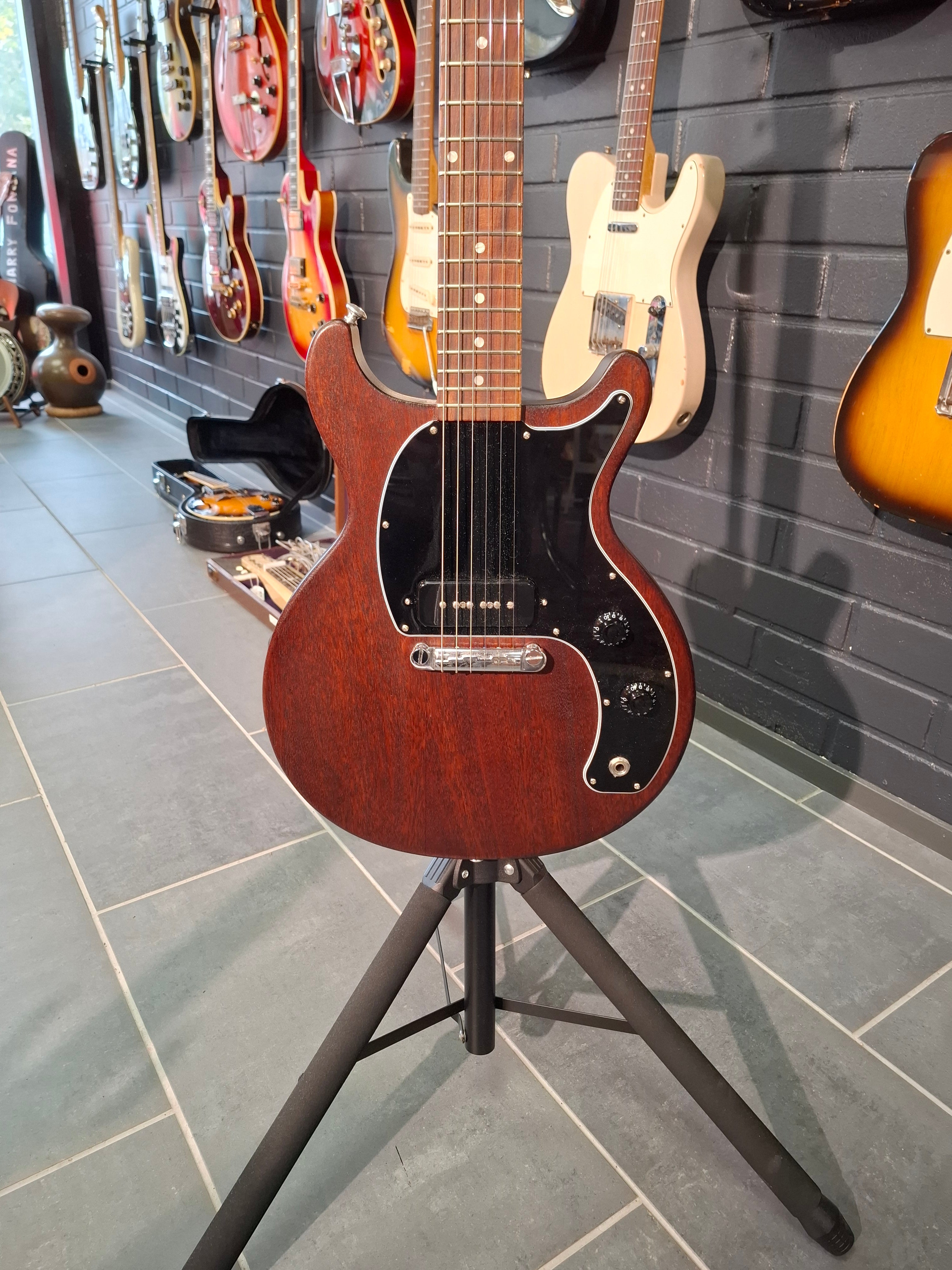 Gibson Les Paul Junior Tribute DC – Tonefest Guitar Gallery
