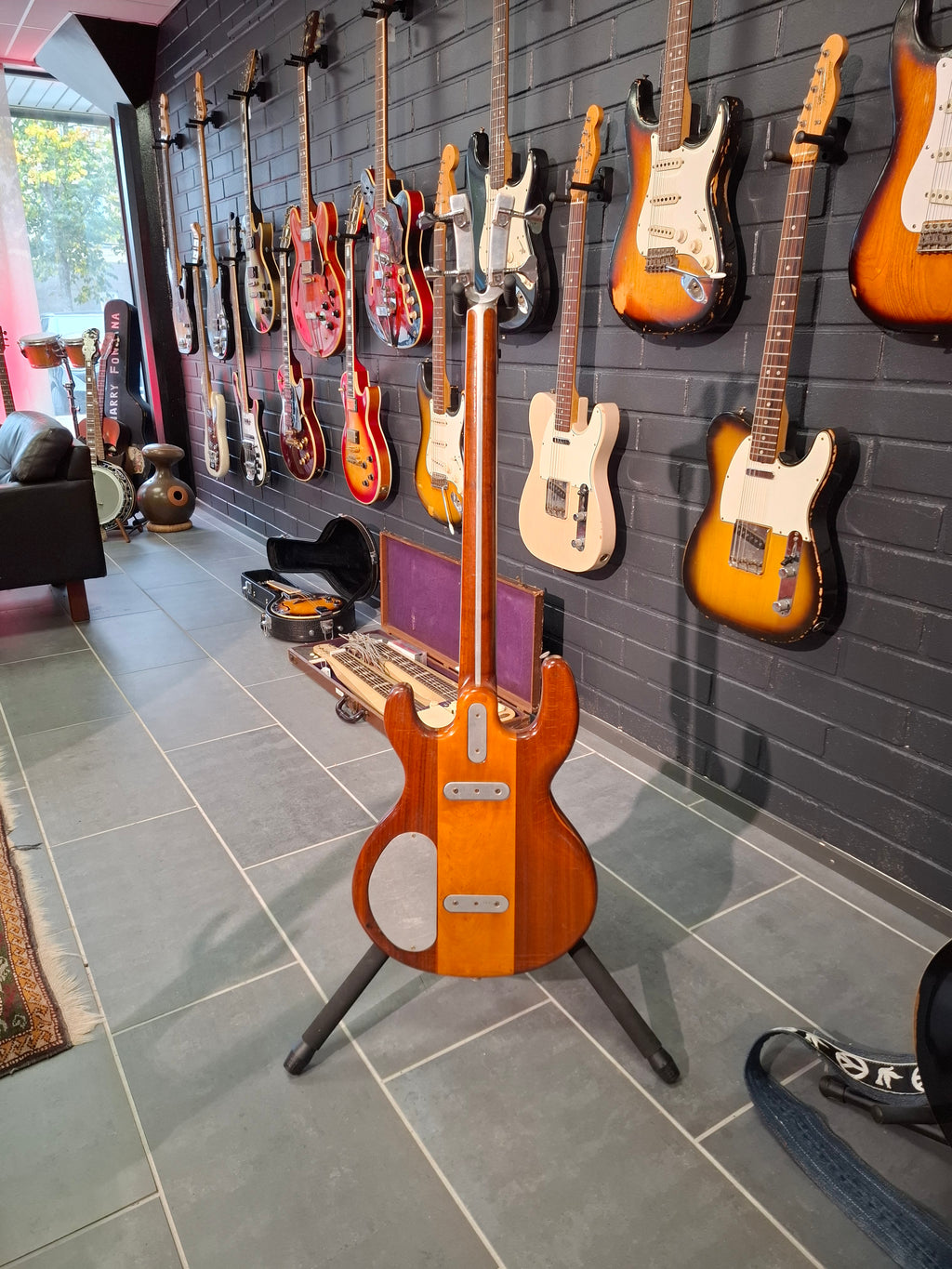 Kramer 650B Fretless 1970s