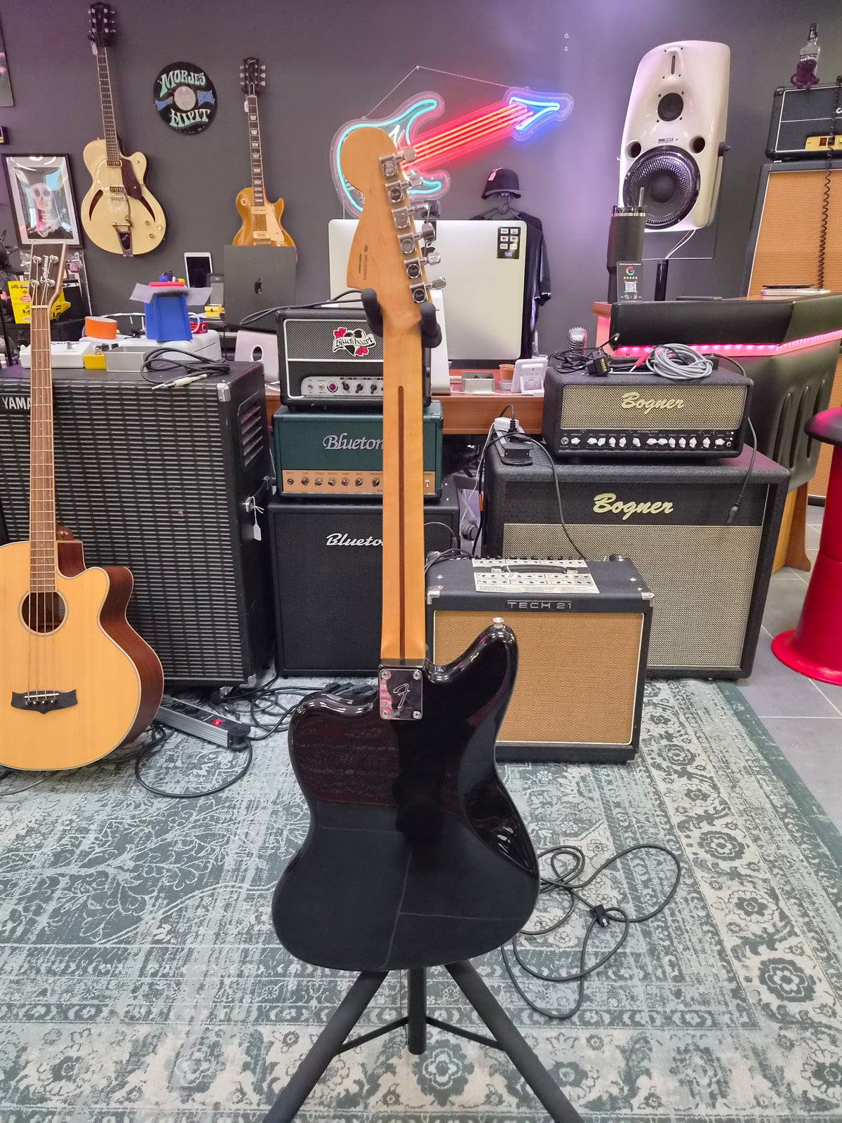 Fender Player Jaguar HS Black 2018