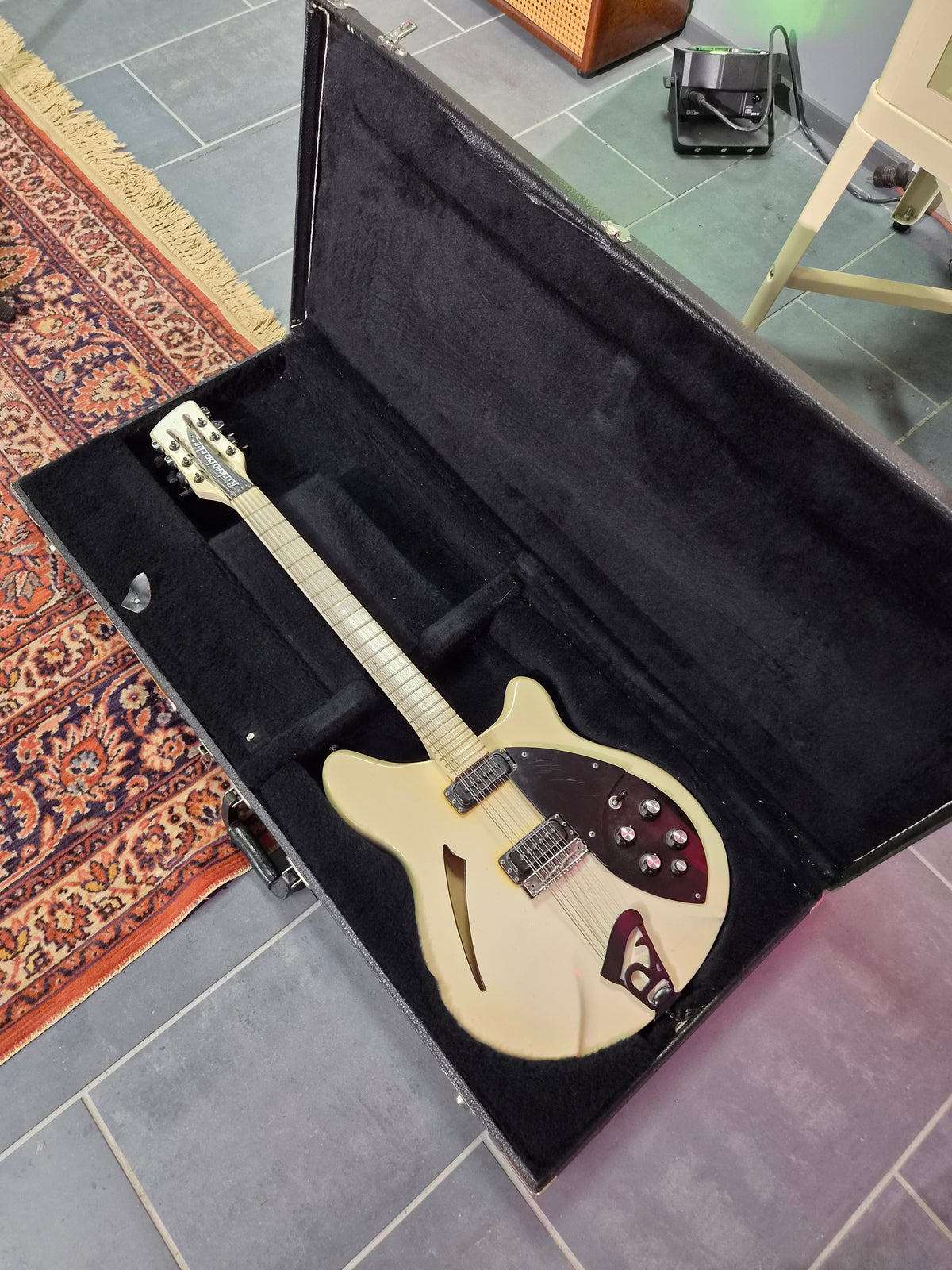 Rickenbacker 360/12 Tuxedo 1987