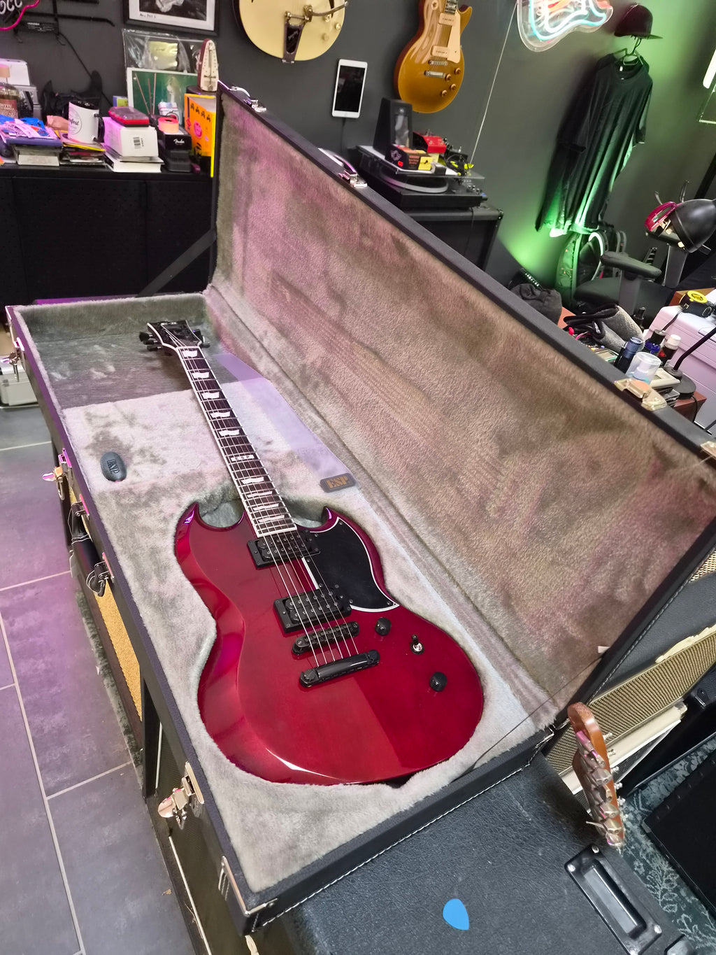 ESP E-II Viper See Thru BK Cherry