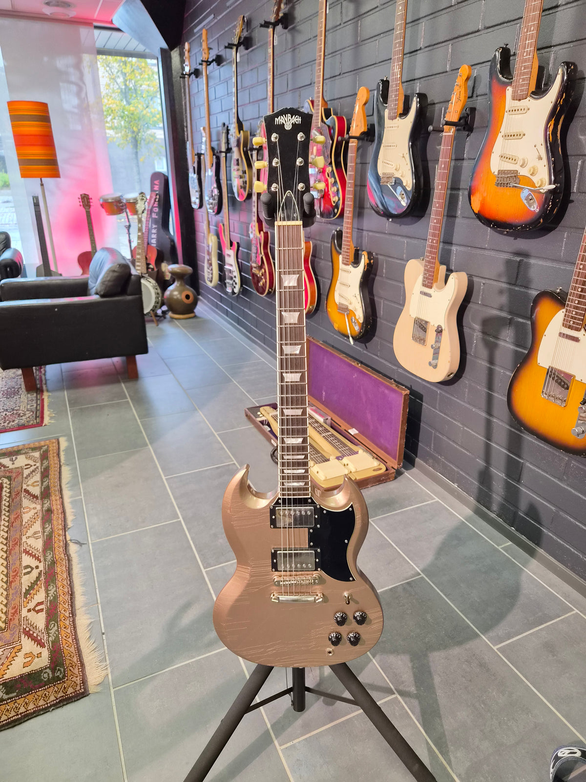 Maybach Albatroz 65-2 Aged Shoreline Gold 2023