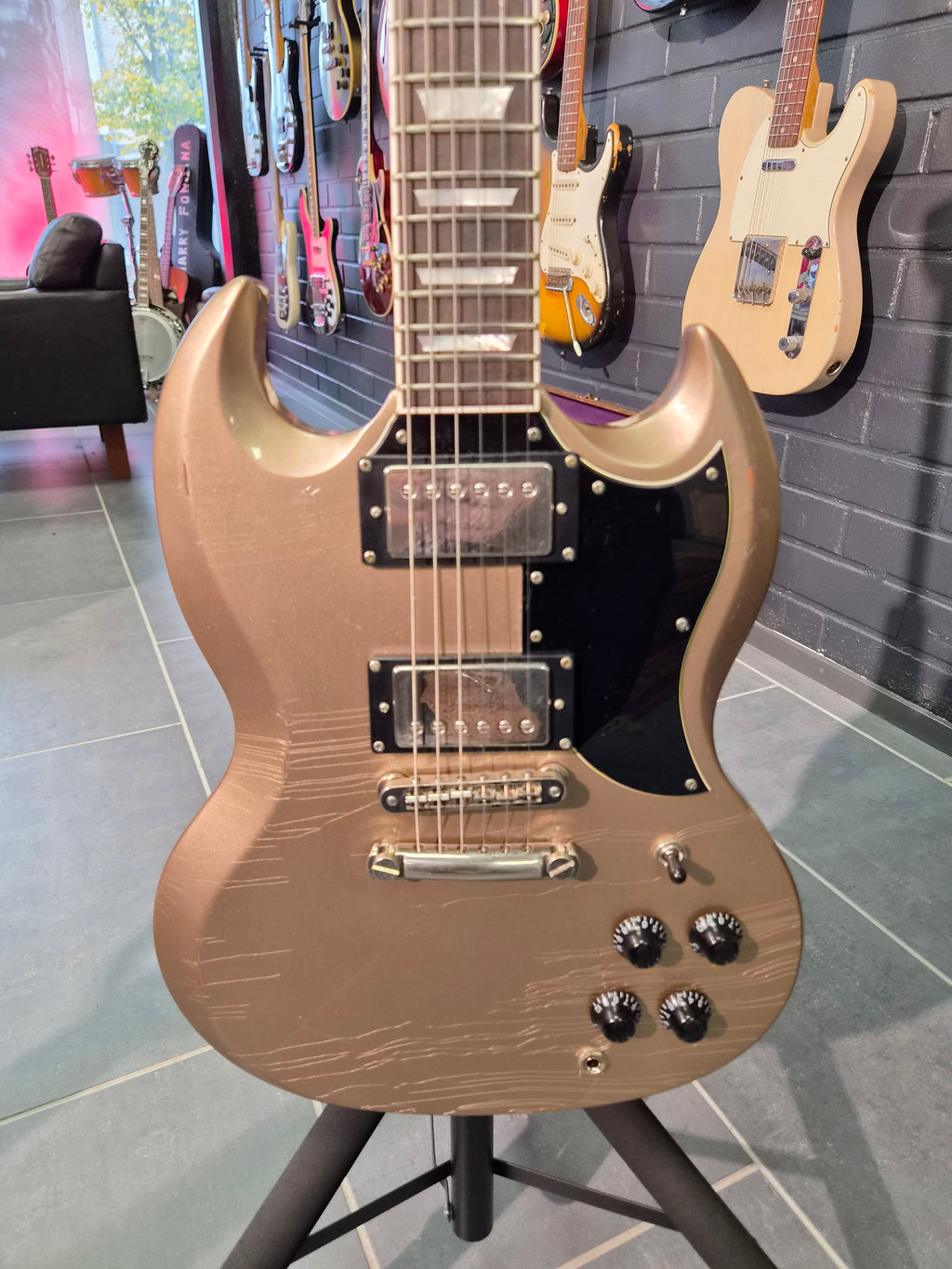 Maybach Albatroz 65-2 Aged Shoreline Gold 2023