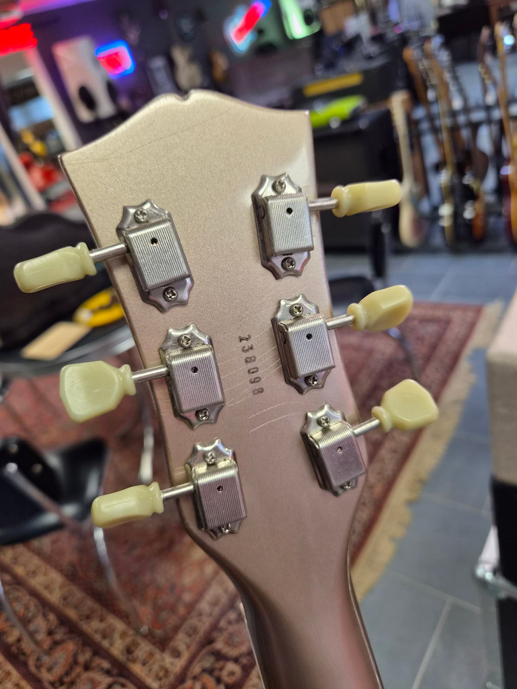Maybach Albatroz 65-2 Aged Shoreline Gold 2023