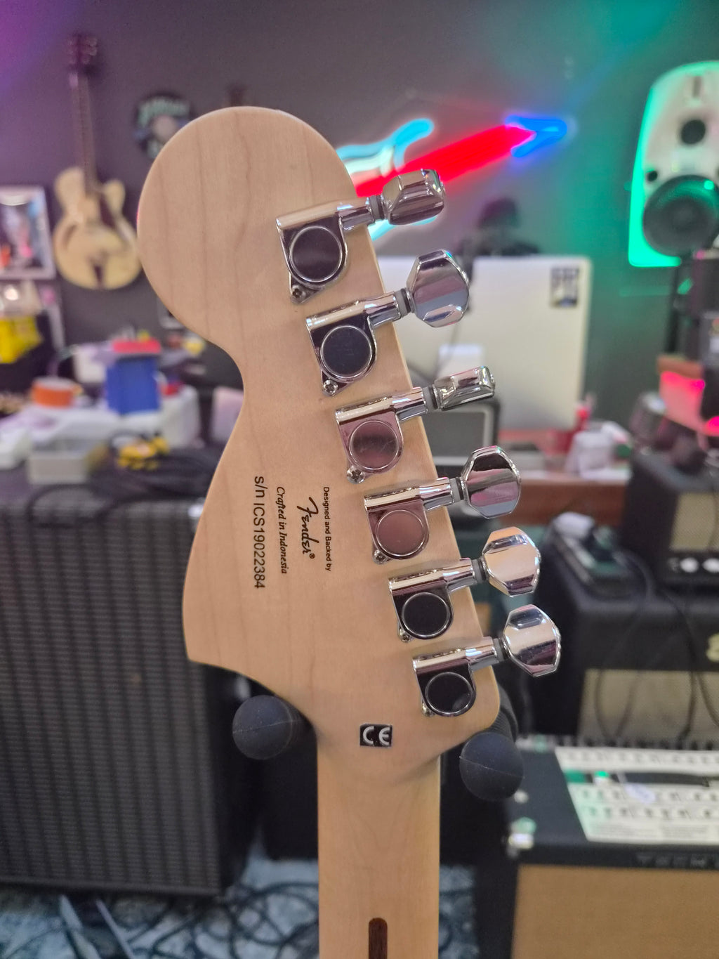 Squier Standard Stratocaster Antique Burst