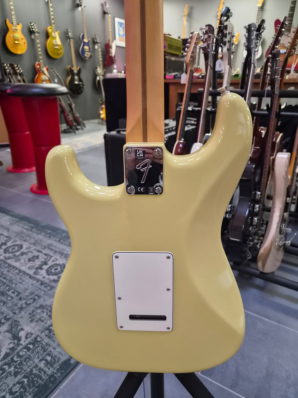 Fender Player II Stratocaster Hialeah Yellow with Maple Fingerboard