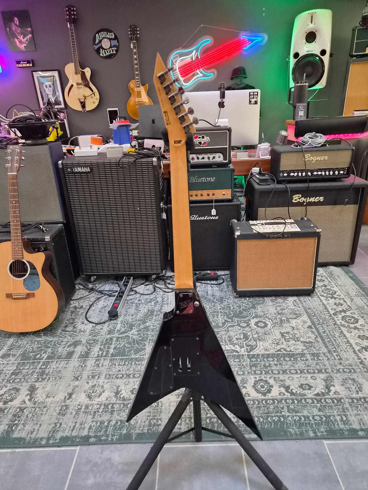 ESP LTD Alexi-200 Black