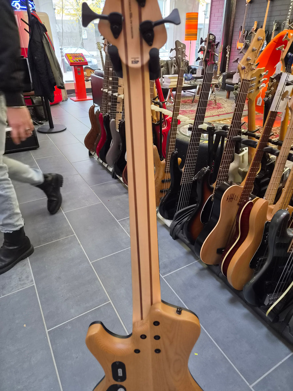 LTD Stream 1005 5-String Bass