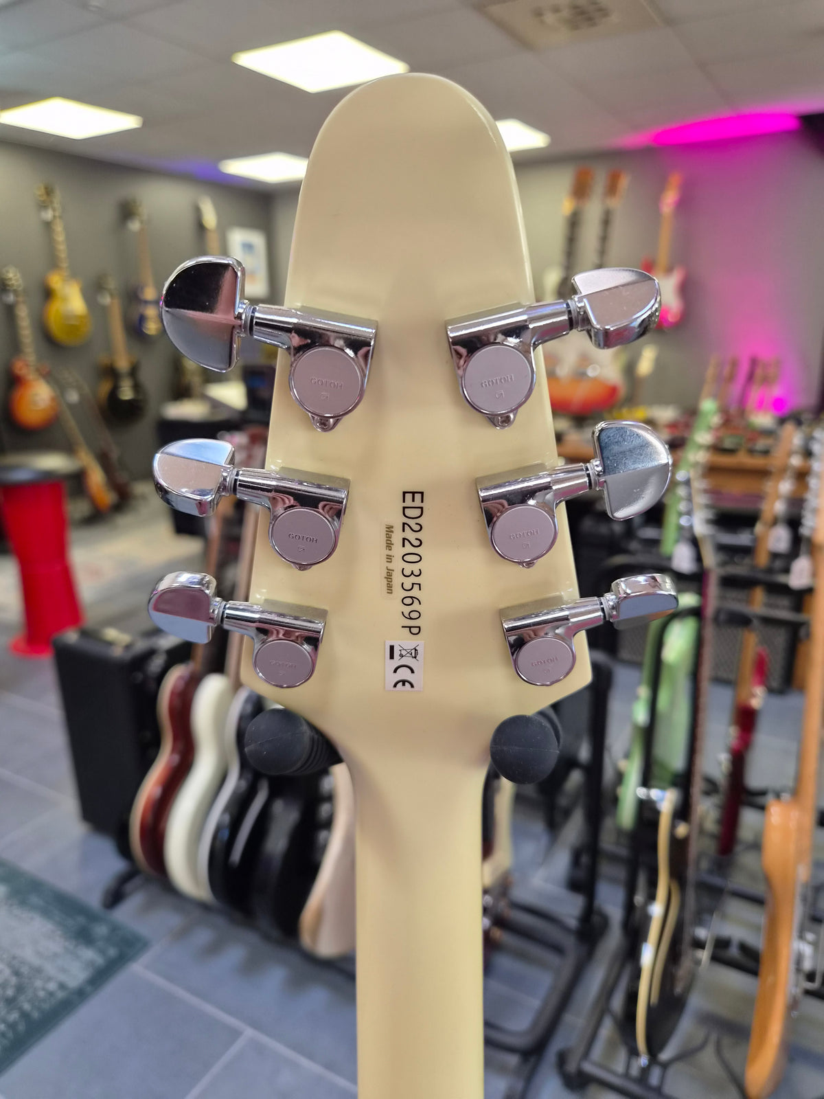 Edwards E-FV120D Cream White