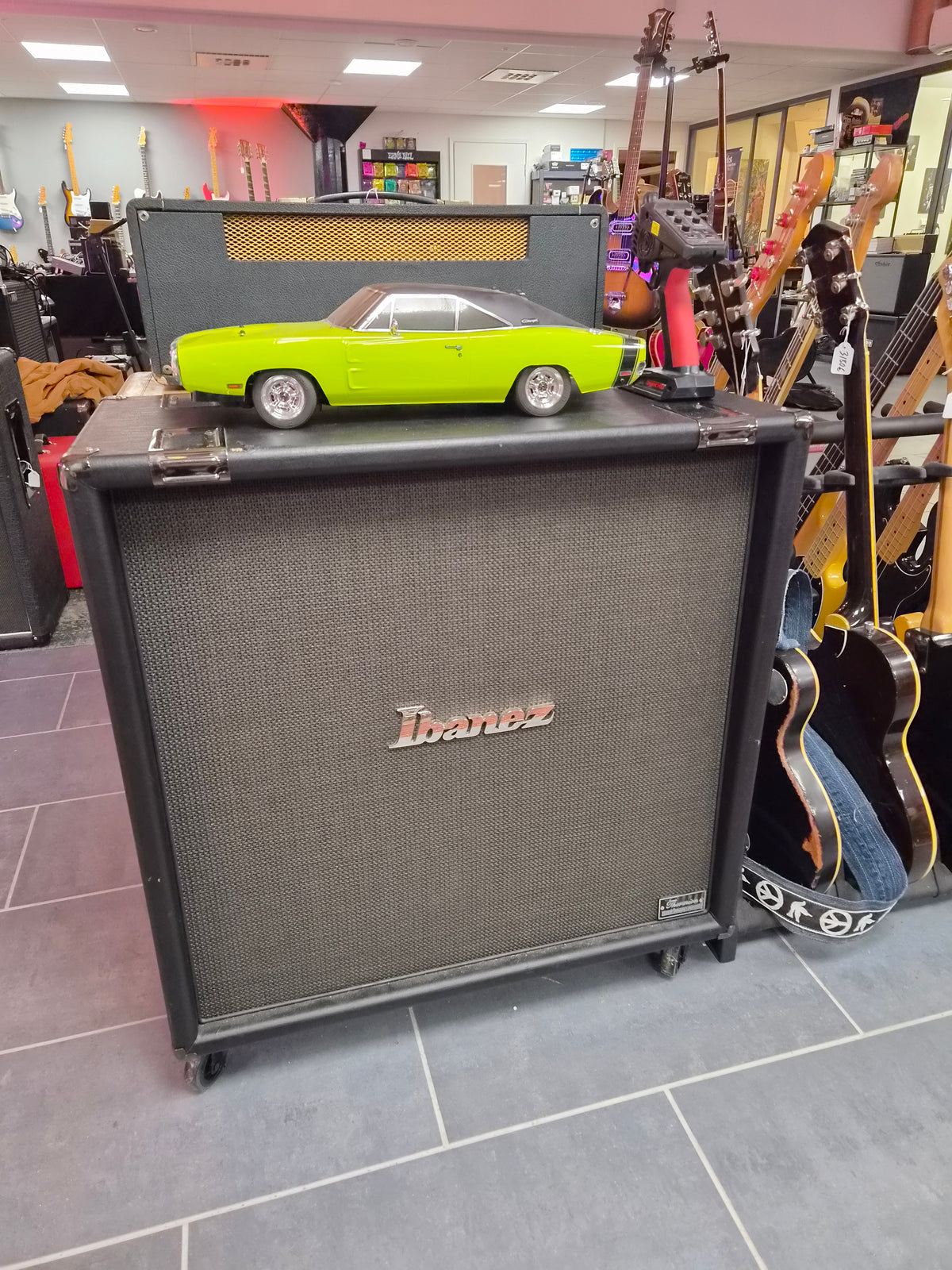 Ibanez TN412S Thermion Cabinet w/ Vintage 30