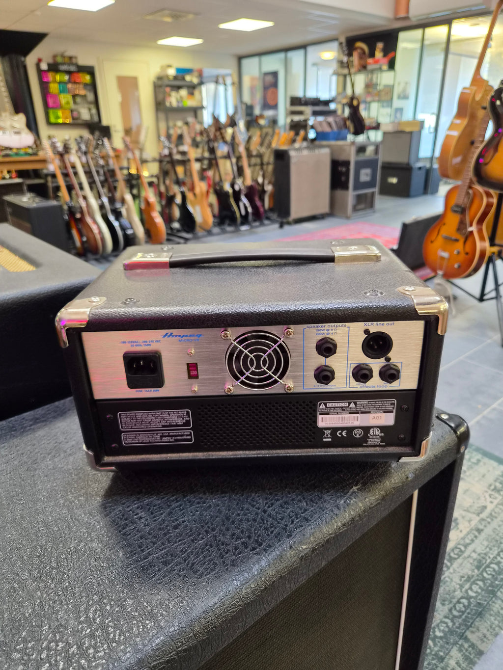 Ampeg Micro VR Head