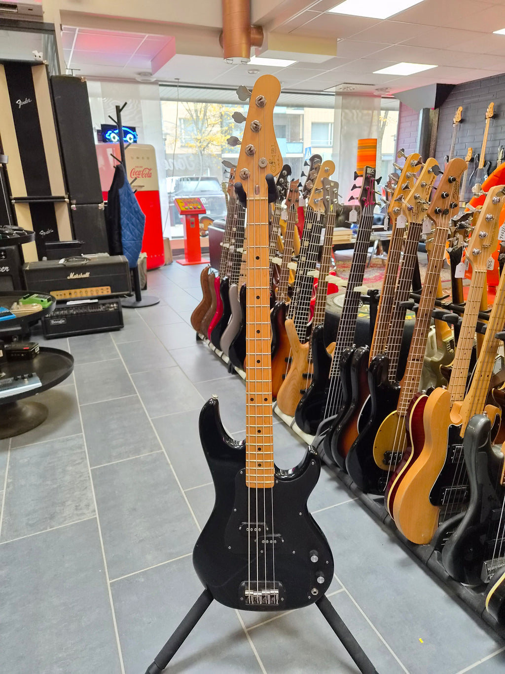G&L SB-1 1987 Black