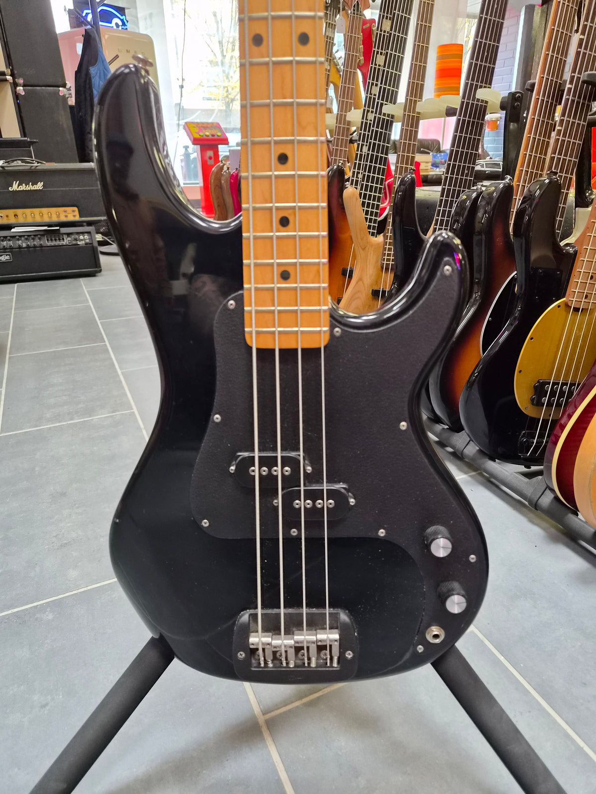 G&L SB-1 1987 Black