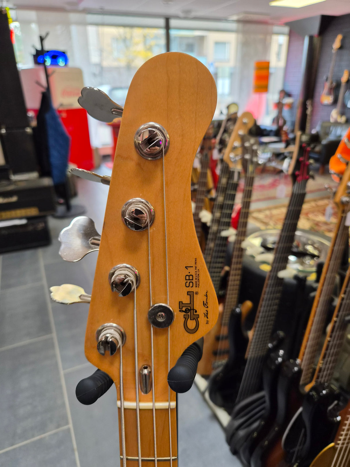 G&L SB-1 1987 Black