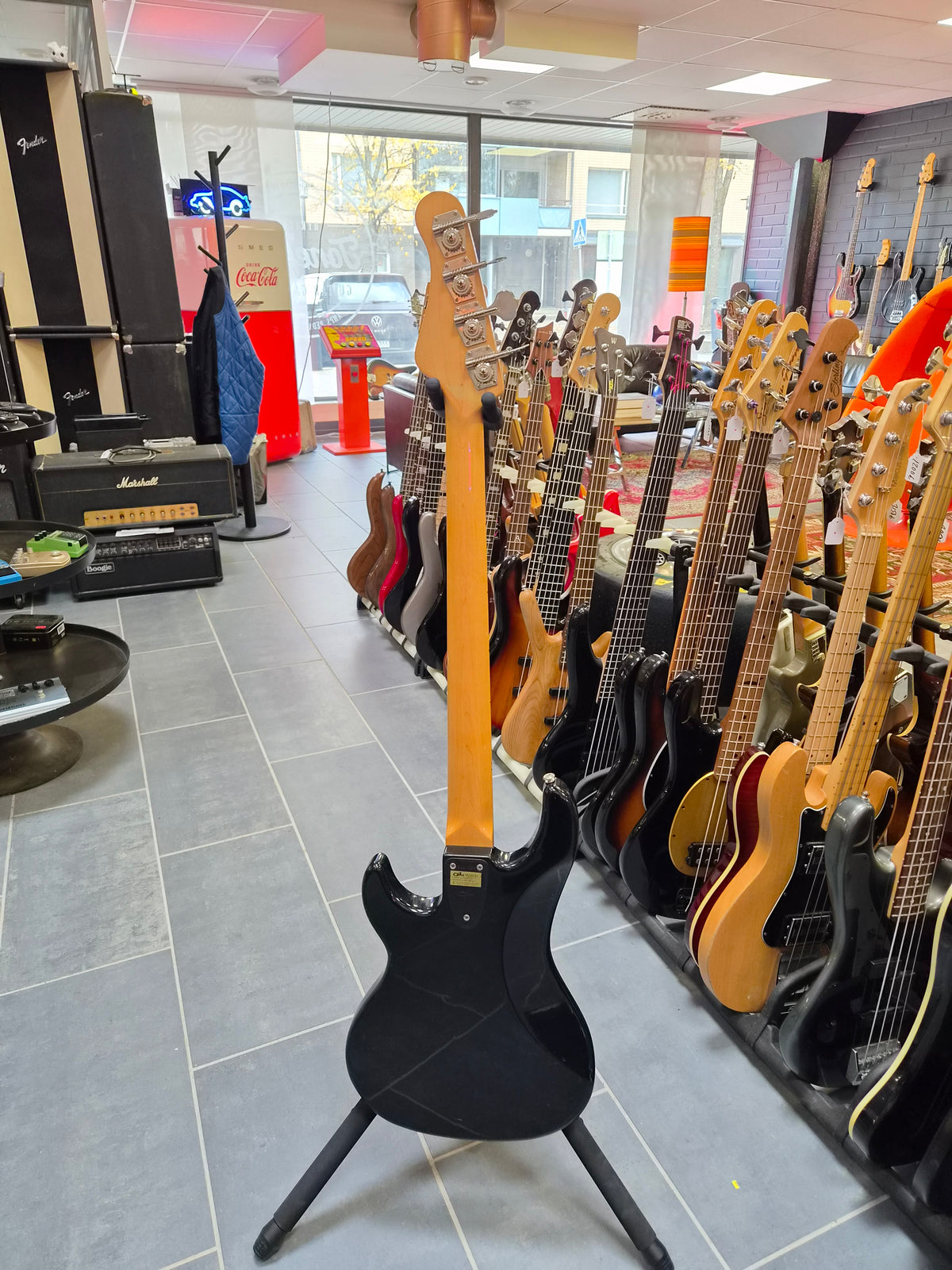 G&L SB-1 1987 Black