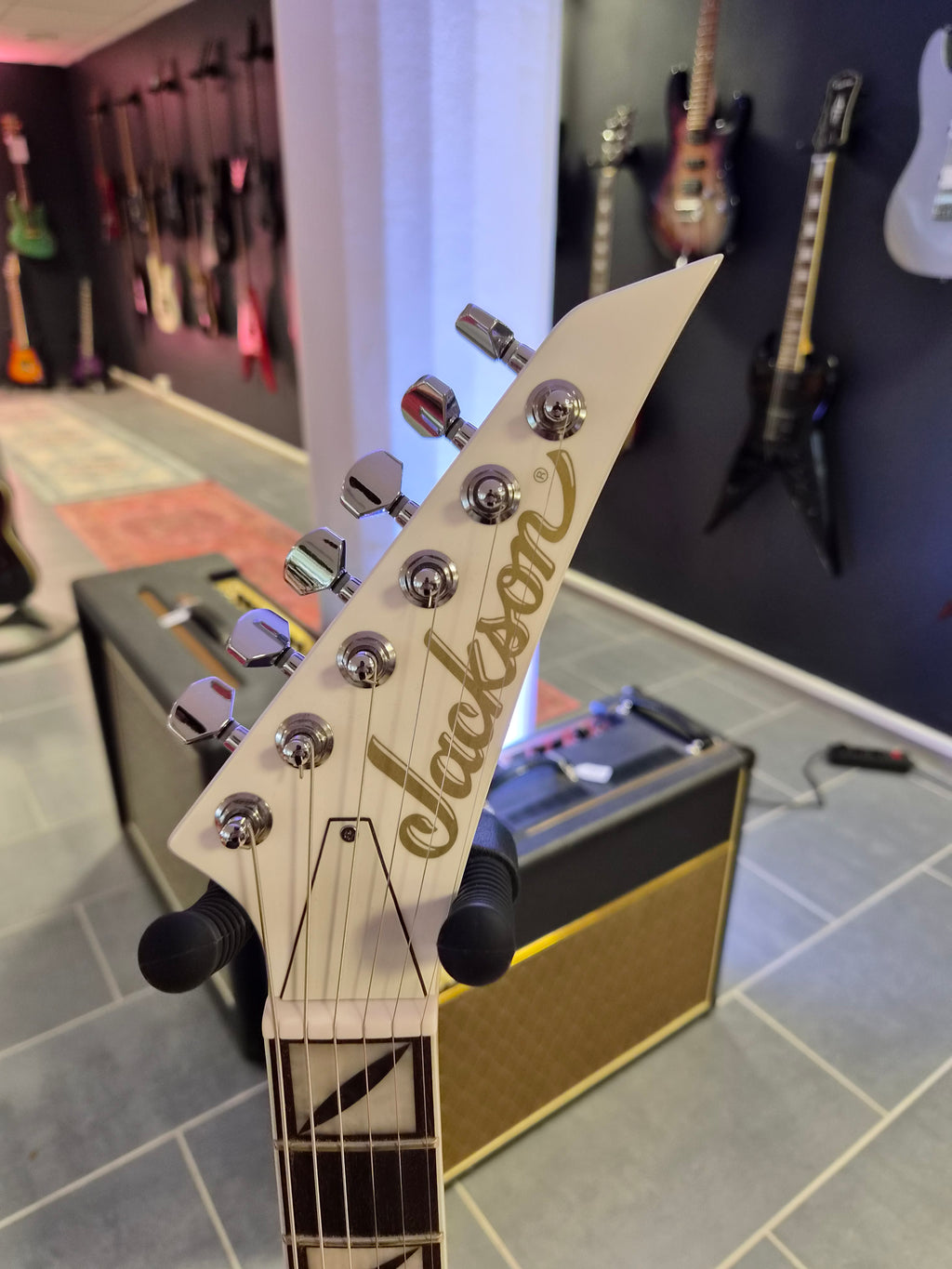 Jackson Pro Series KVT King V