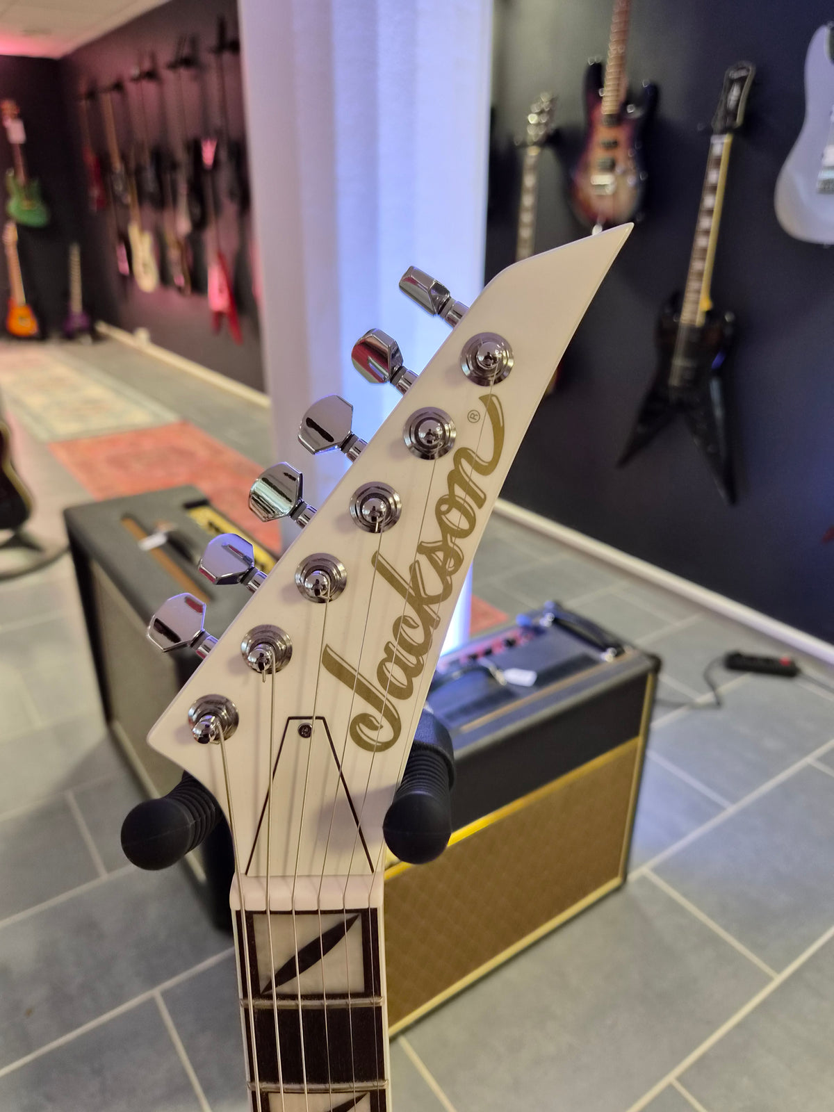 Jackson Pro Series KVT King V