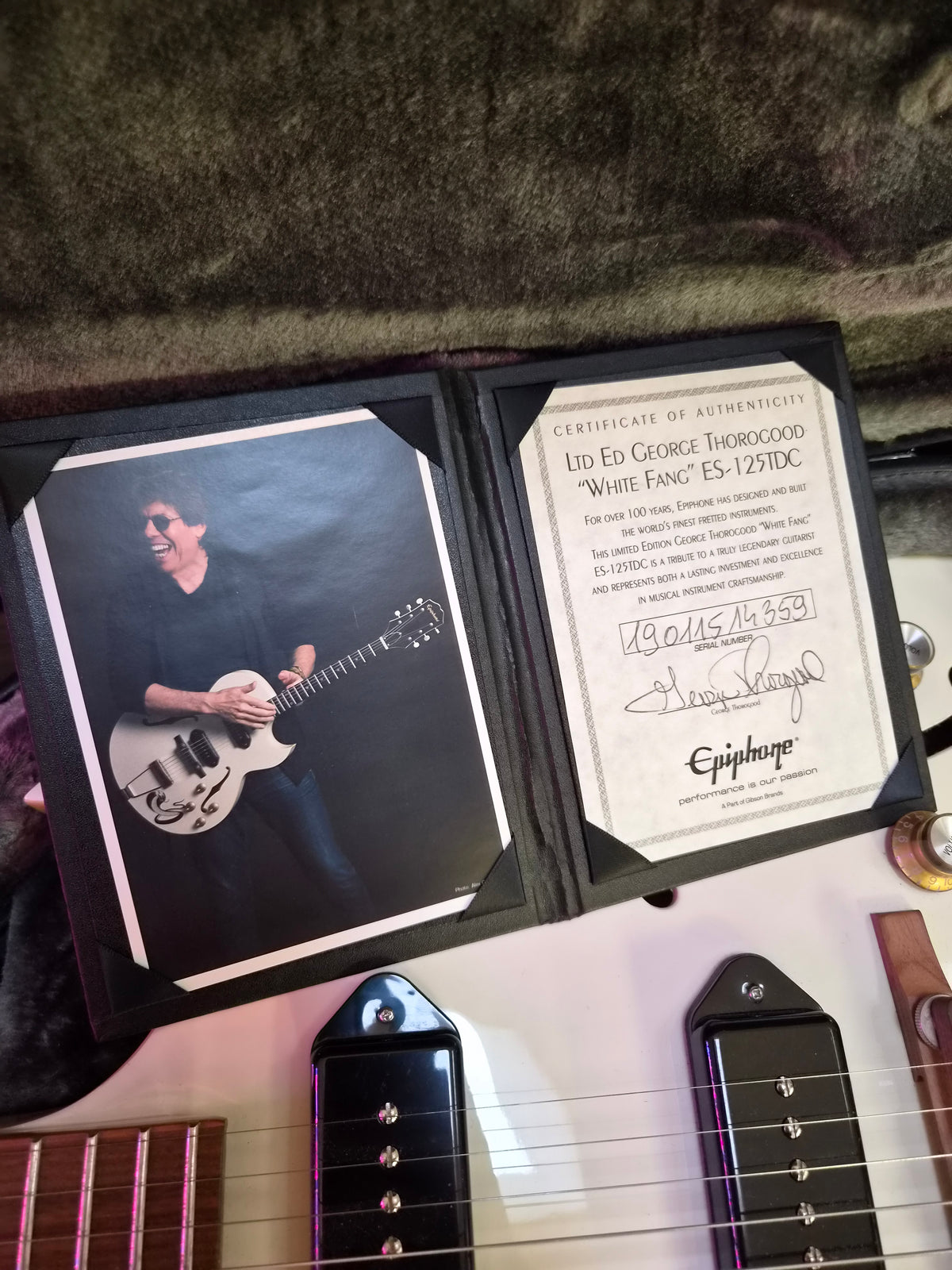 Epiphone White Fang George Thorogood Signature ES-125TDC Outfit
