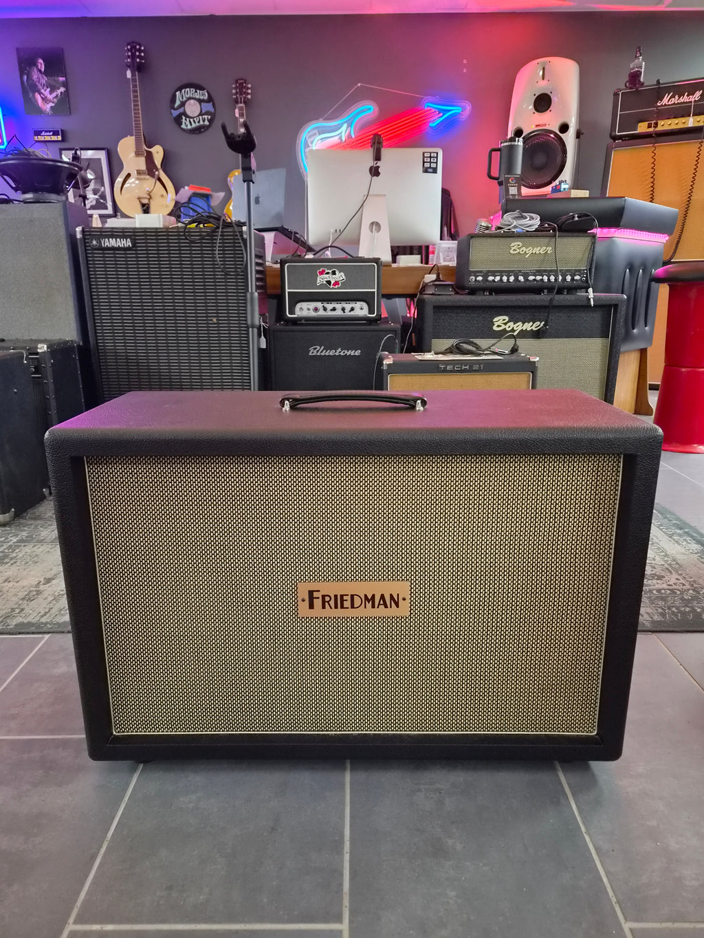 Friedman 2x12" Vintage (2x celestion V30) 2024
