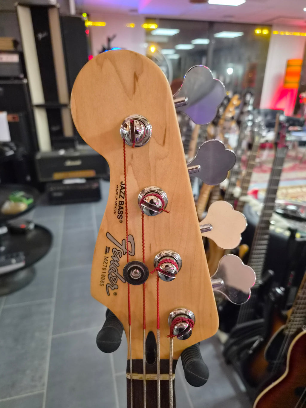 Fender Standard Jazz Bass 2007 Lefty