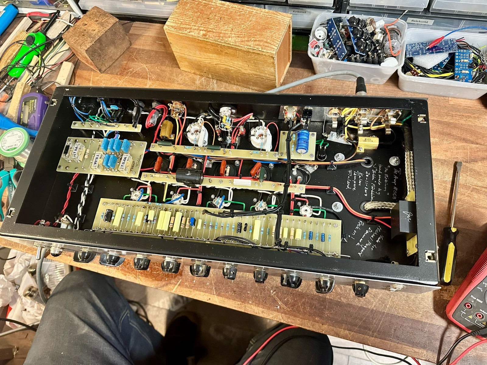 Mad Professor CS40 2007 con gabinete 2x12" Número de serie 068