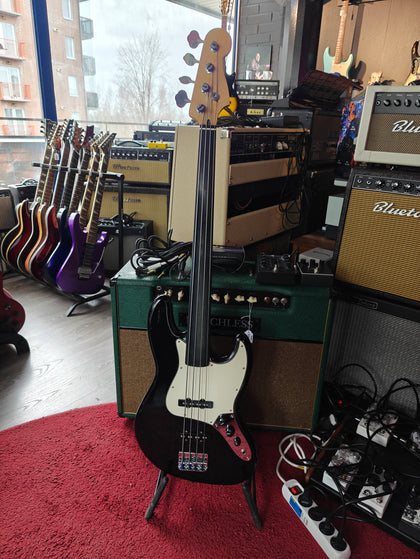 Fender Jazz Bass MIM Fretless Mighty Might Licenced Neck