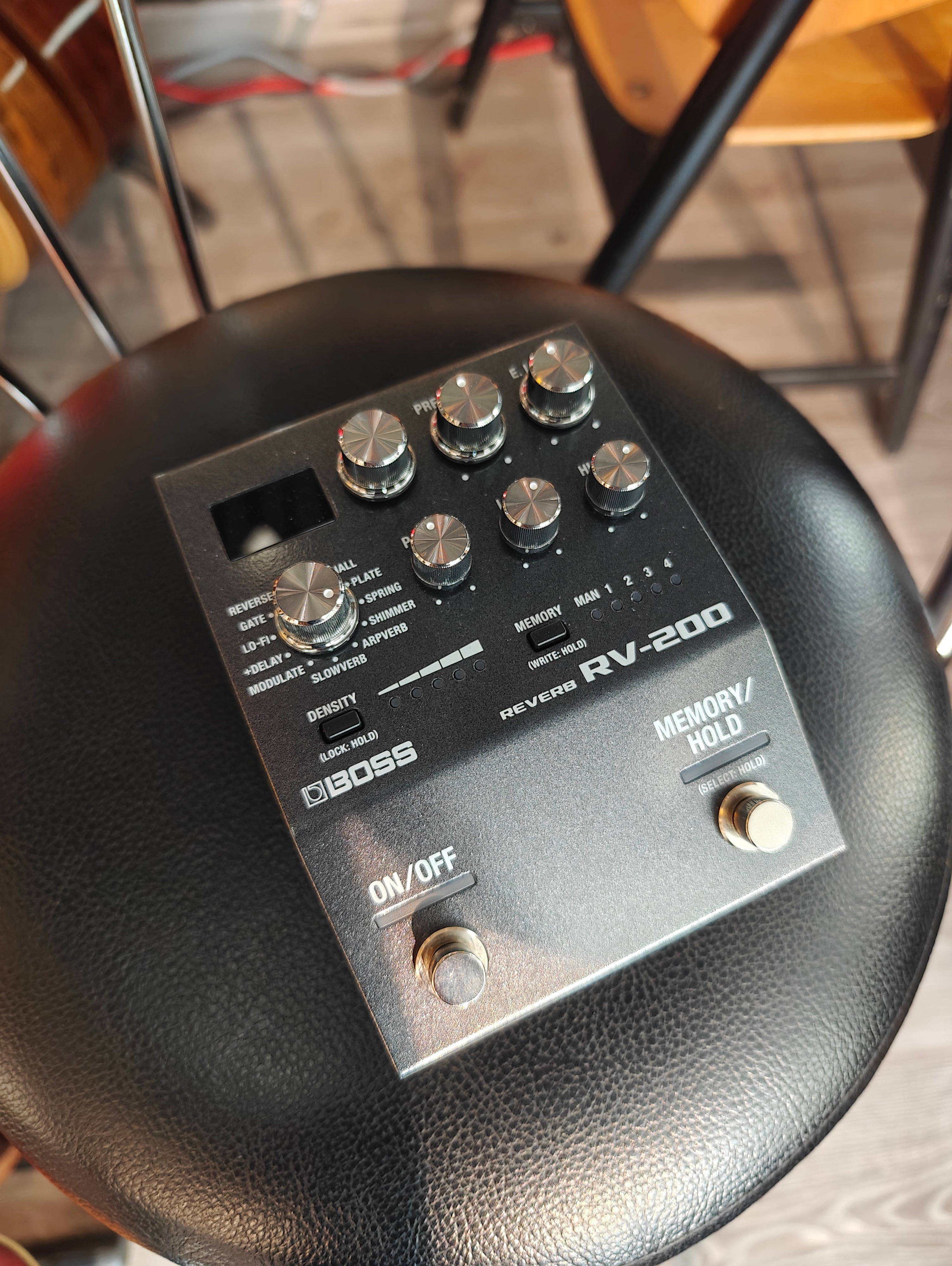 Boss RV-200