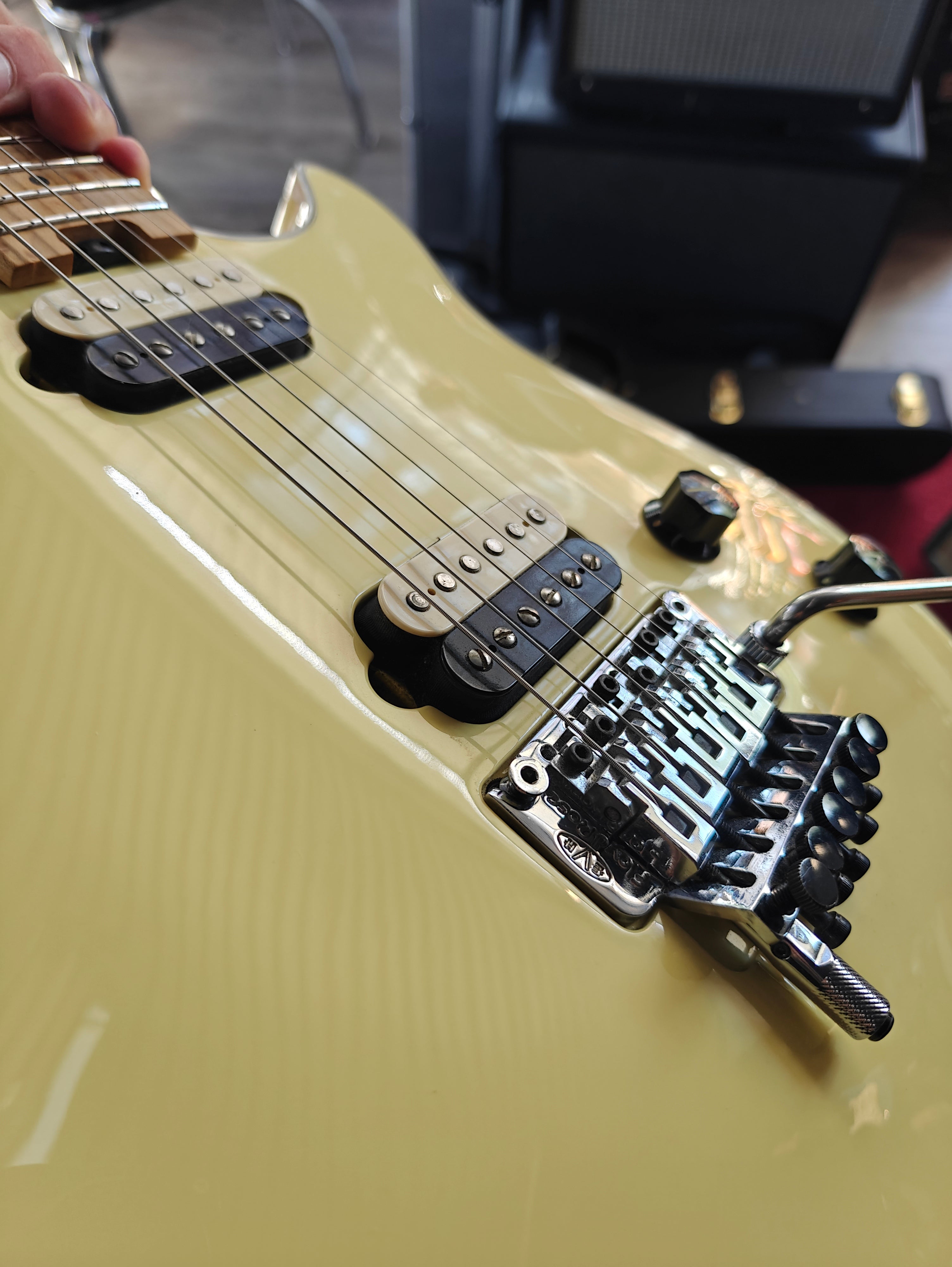 EVH Wolfgang USA Vintage White – Tonefest Guitar Gallery EVH Wolfgang USA Vintage White – Tonefest Guitar Gallery