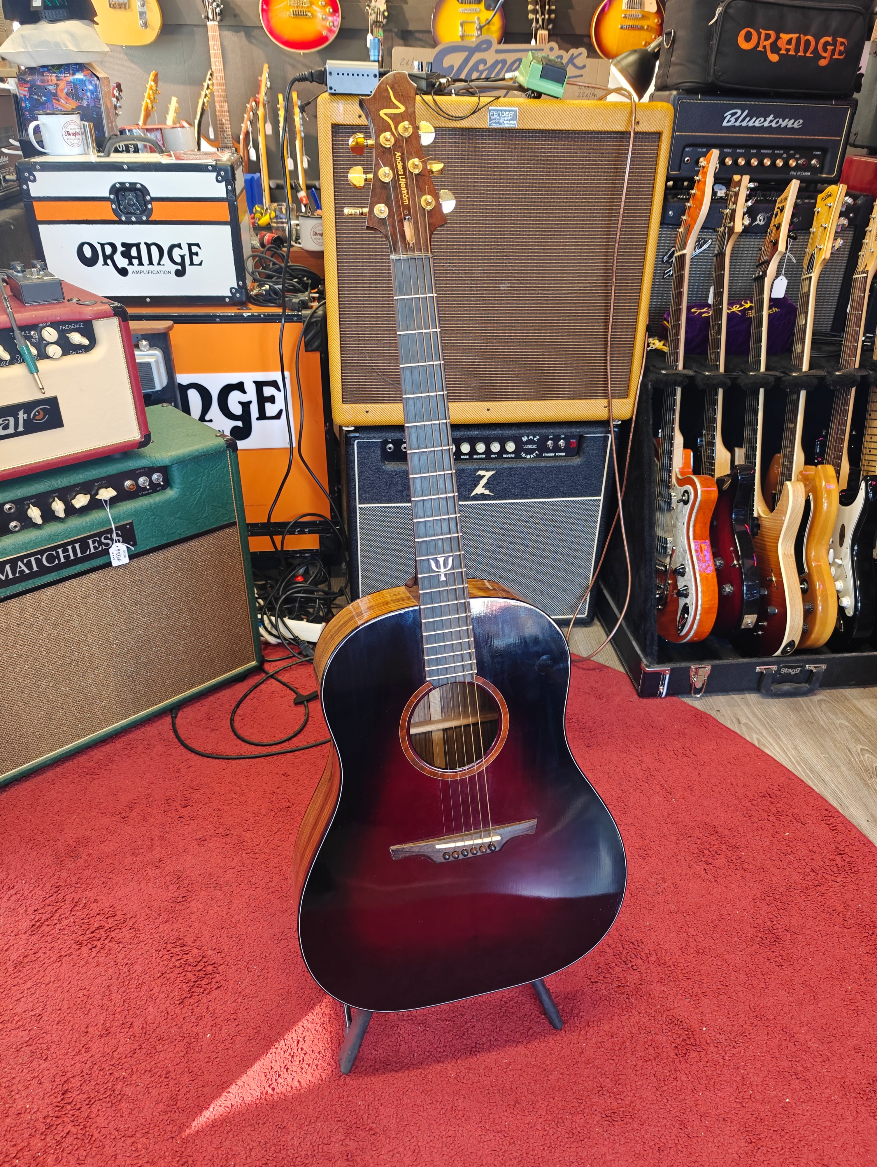 Neon Egg Planetarium 3 – Tonefest Guitar Gallery