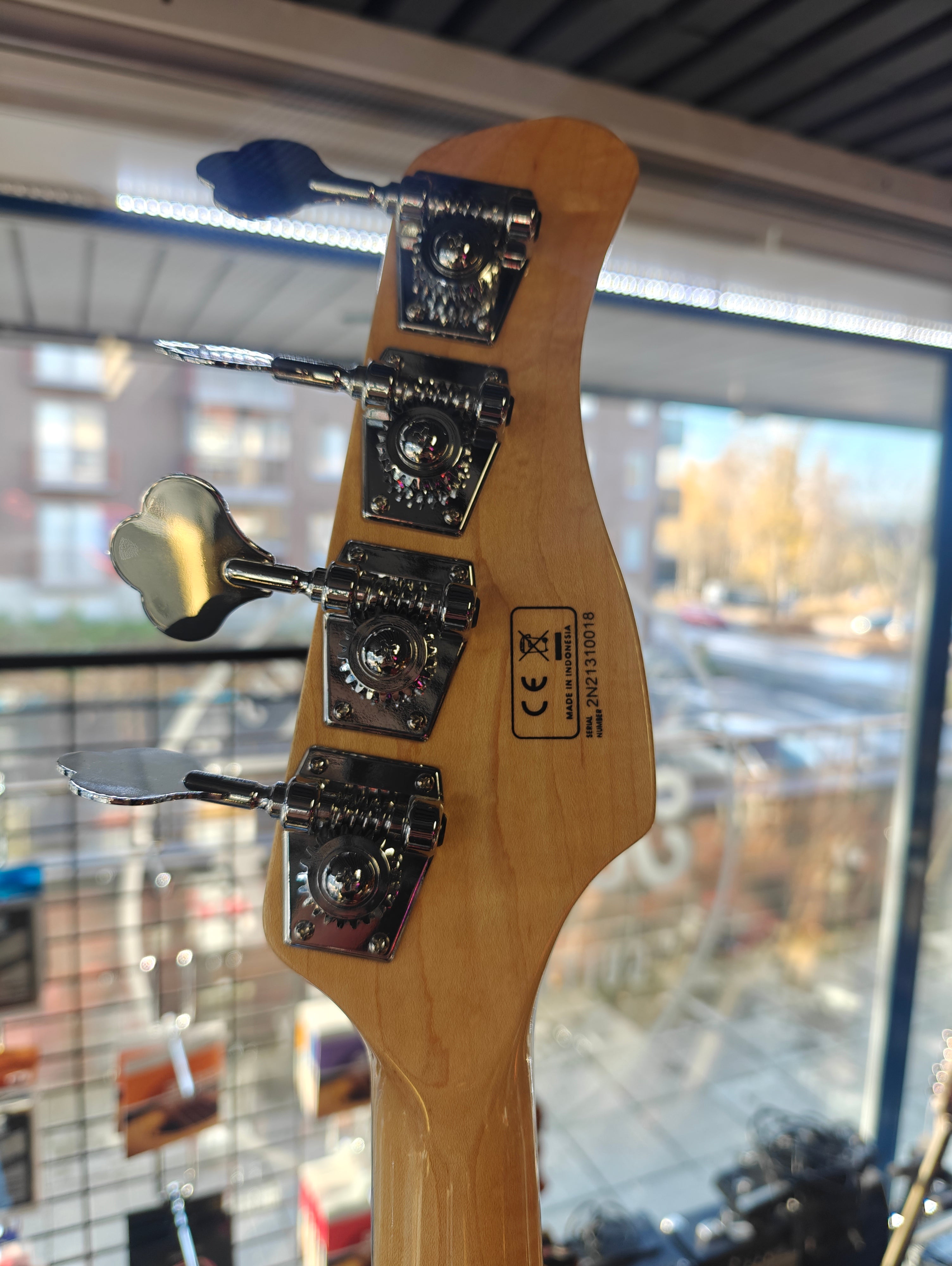 Sire Marcus Miller V7 Vintage Alder 2nd Gen lefty
