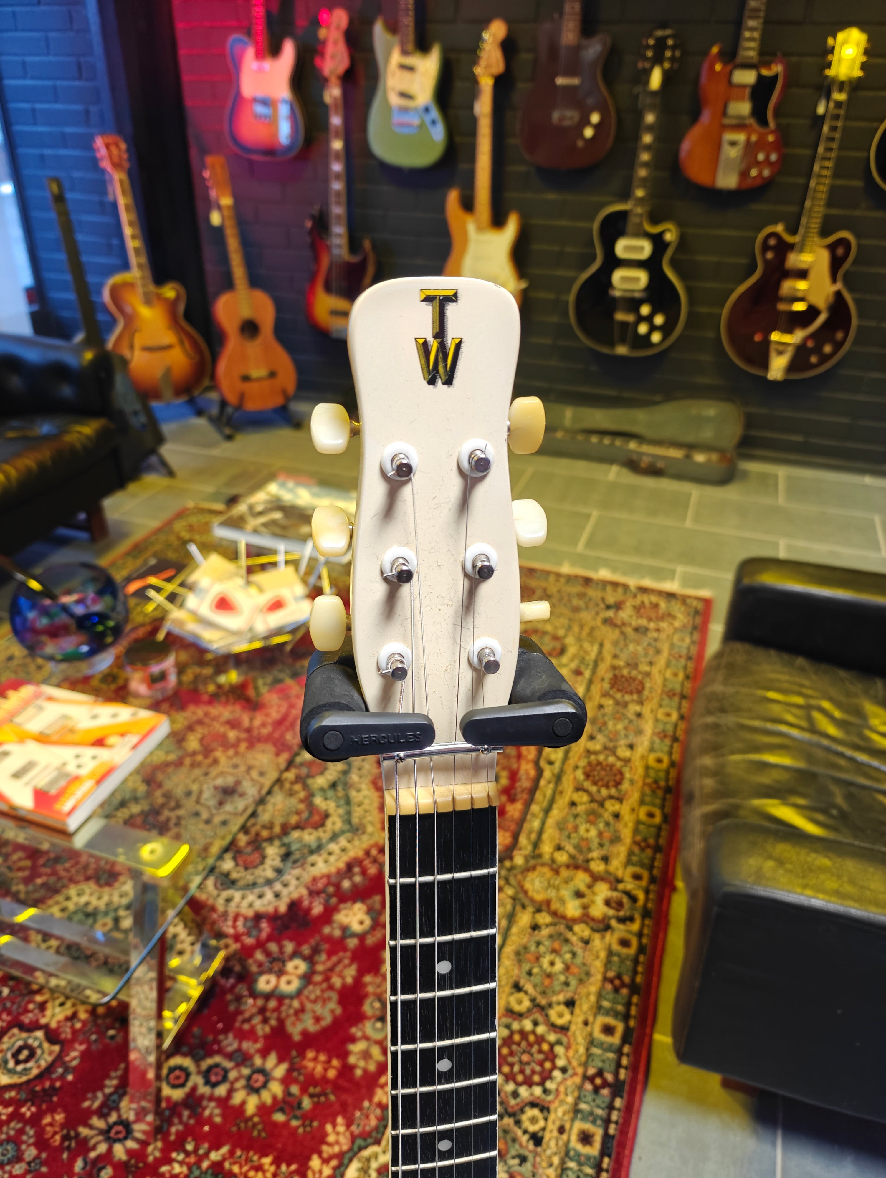 Gretsch TW-100T Traveling Wilburys – Tonefest Guitar Gallery