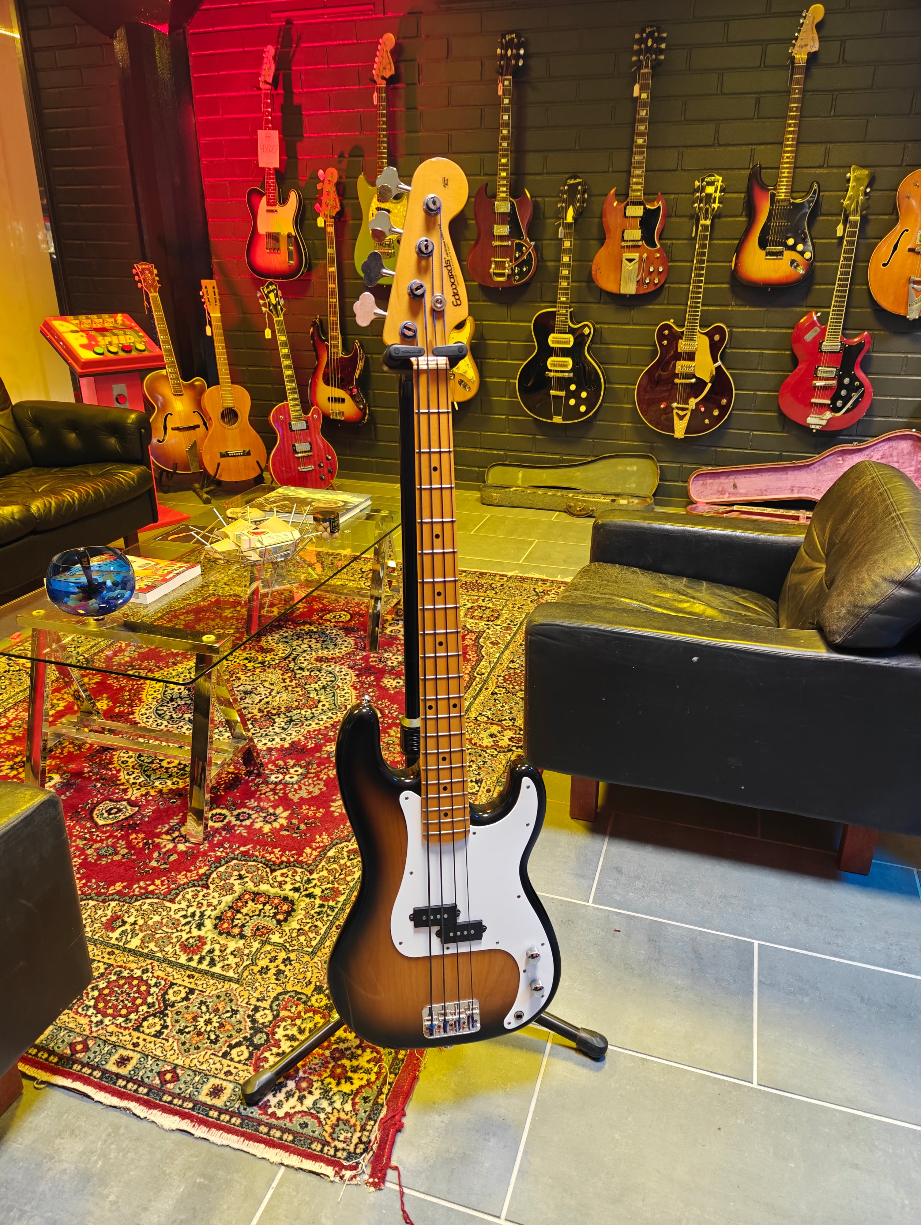 ベース EDWARDS E-PB-83M EDWARDS E-AP-CTM 発売 | ESP GUITARS