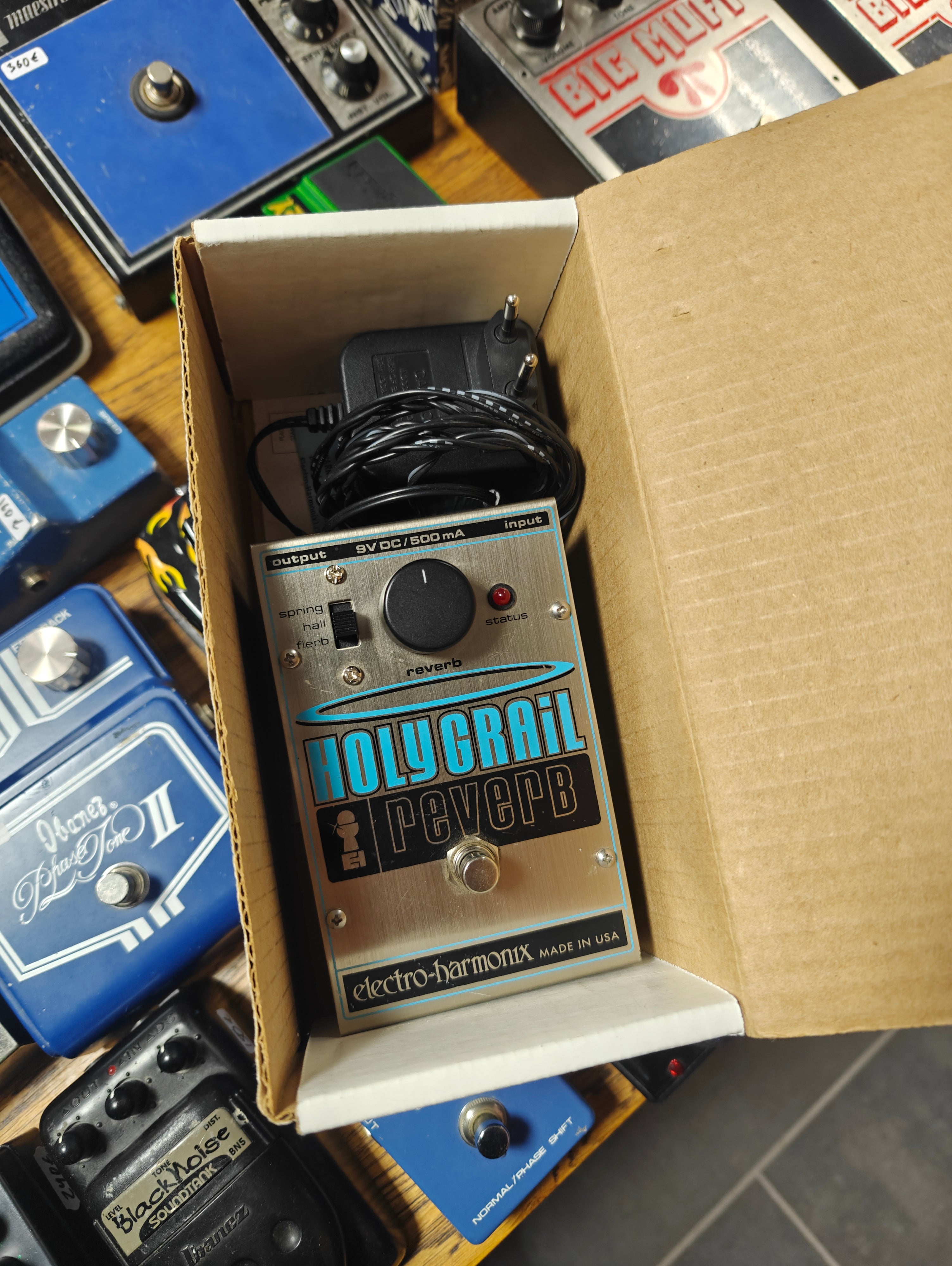 Electro-Harmonix Holy Grail Reverb V1