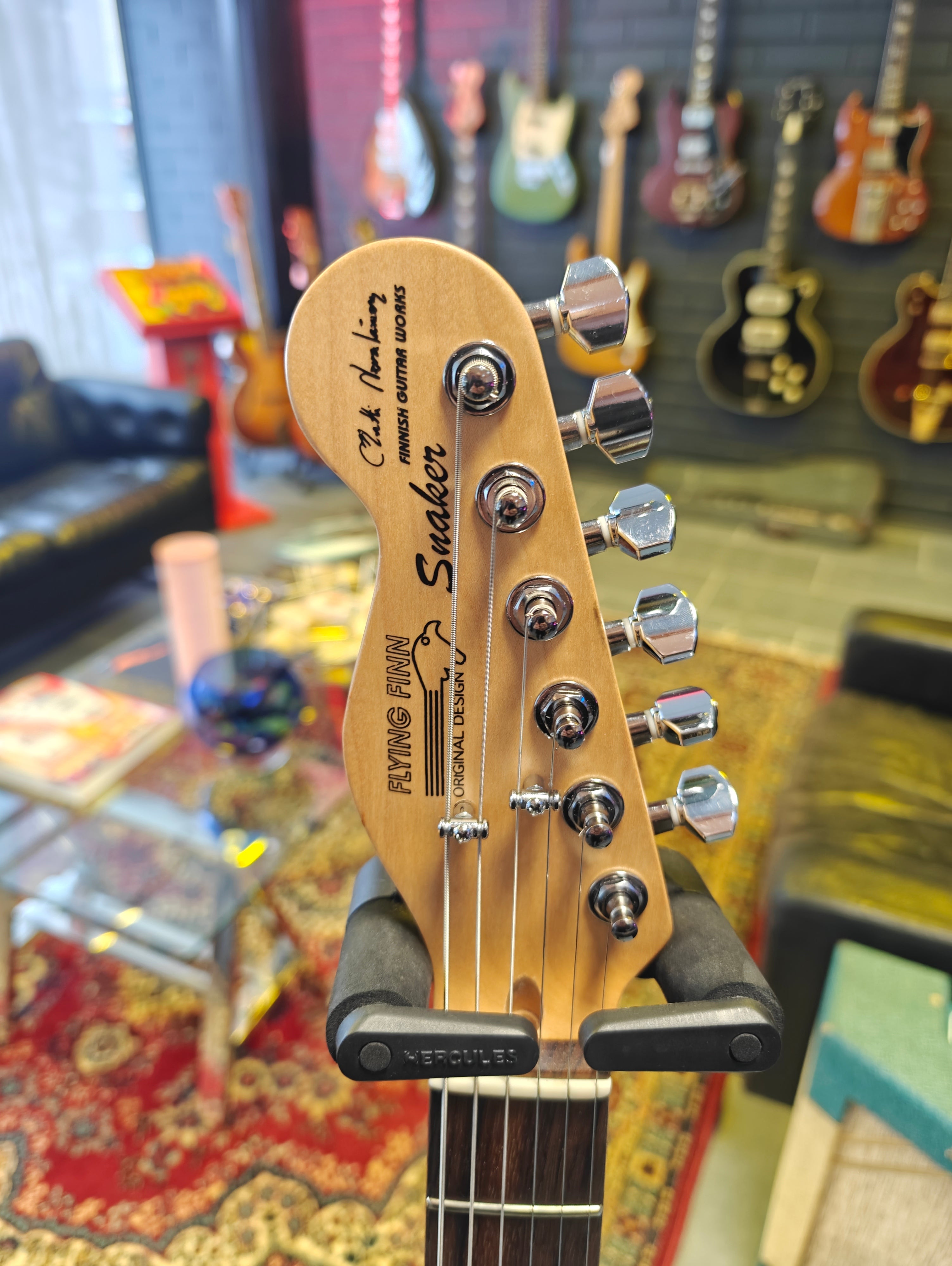 Finnish Guitar Works Flying Finn Snaker