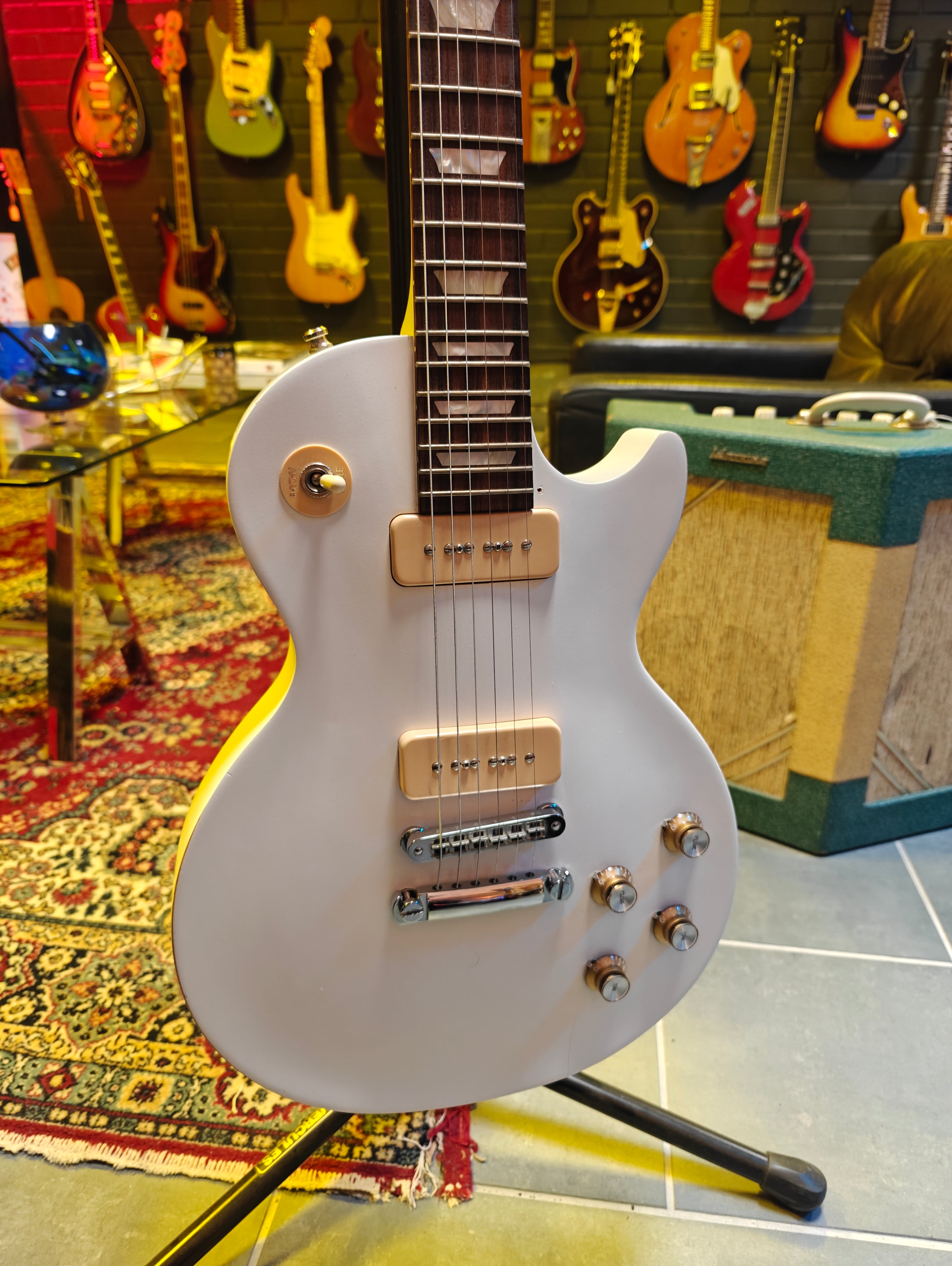 Gibson Les Paul Studio '50s Tribute with P90s 2010 Worn Satin