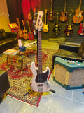 Fender Flea Signature Jazz Bass Roadworn Shell Pink
