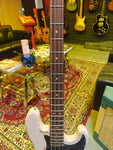 Fender Flea Signature Jazz Bass Roadworn Shell Pink