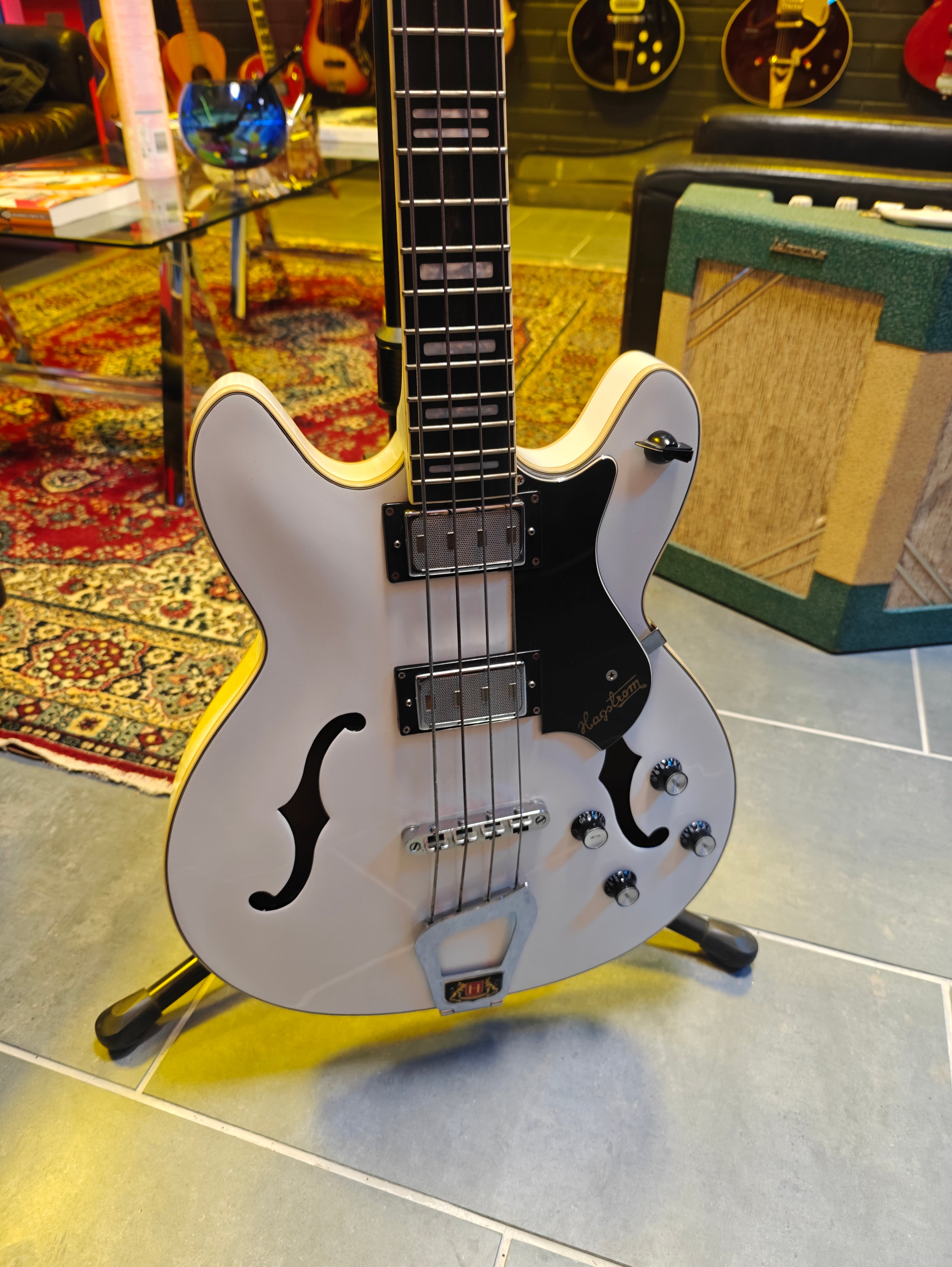 Hagström Viking Bass White