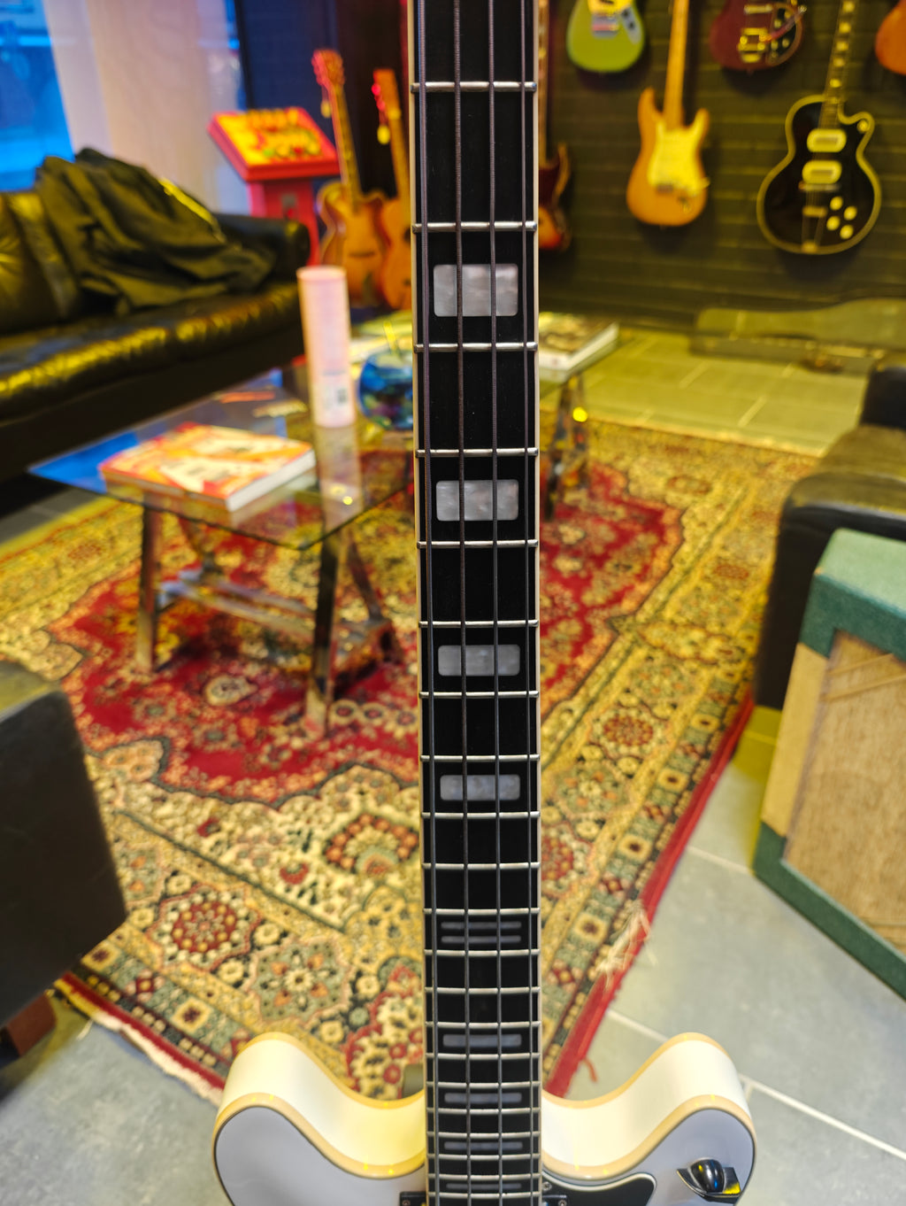 Hagström Viking Bass White