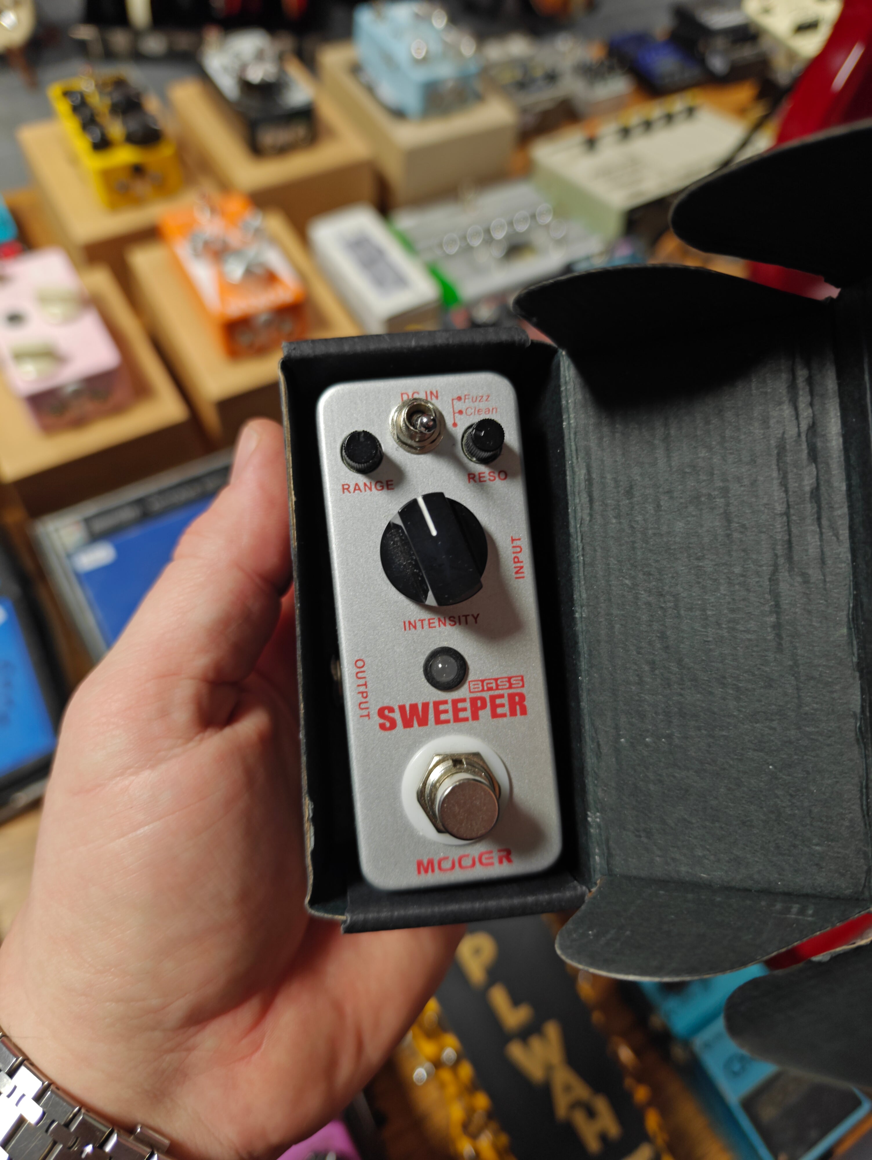 Mooer Bass Sweeper
