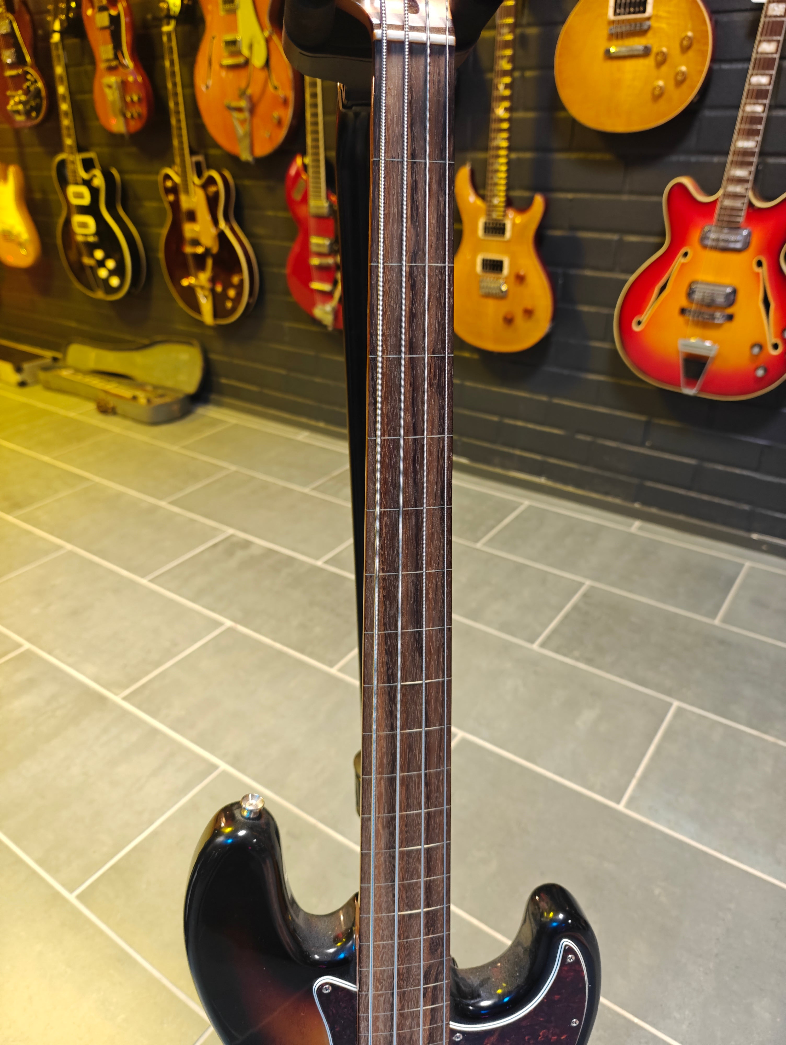 Squier CV '60s Jazz Bass Fretless