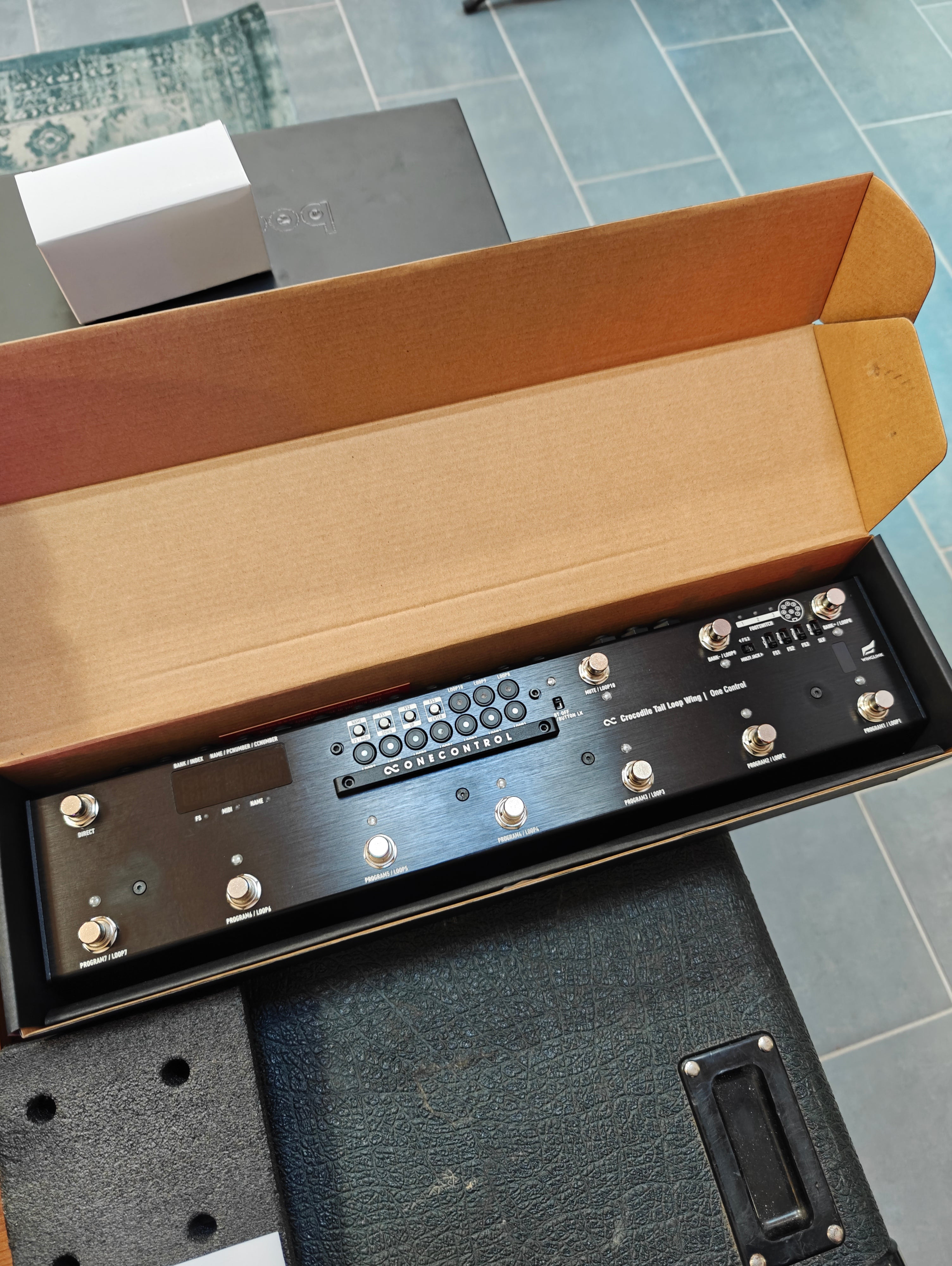 One Control Crocodile Tail Loop Wing OC10W
