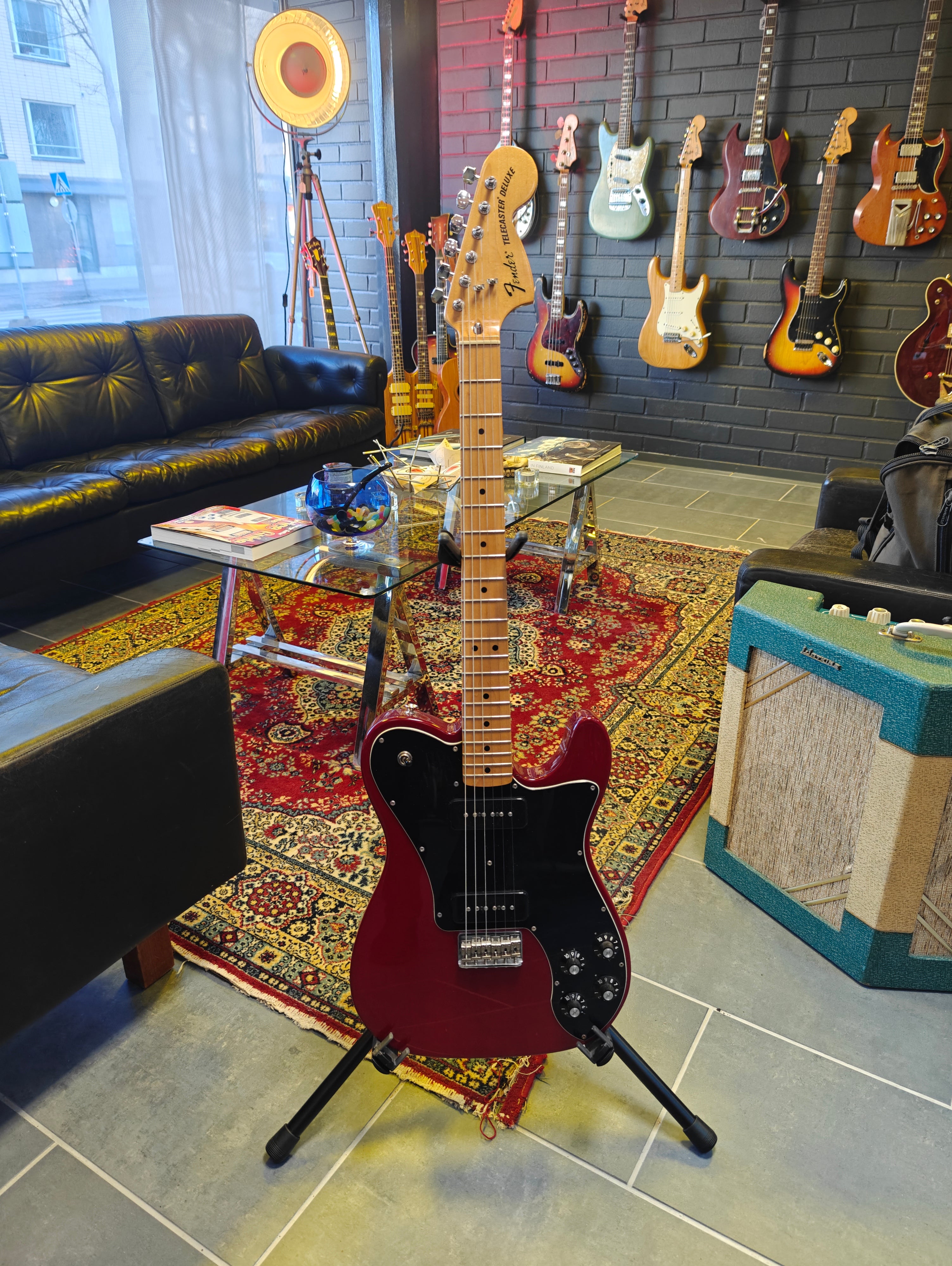 Fender Classic Player Telecaster® Deluxe with Black Dove Pickups