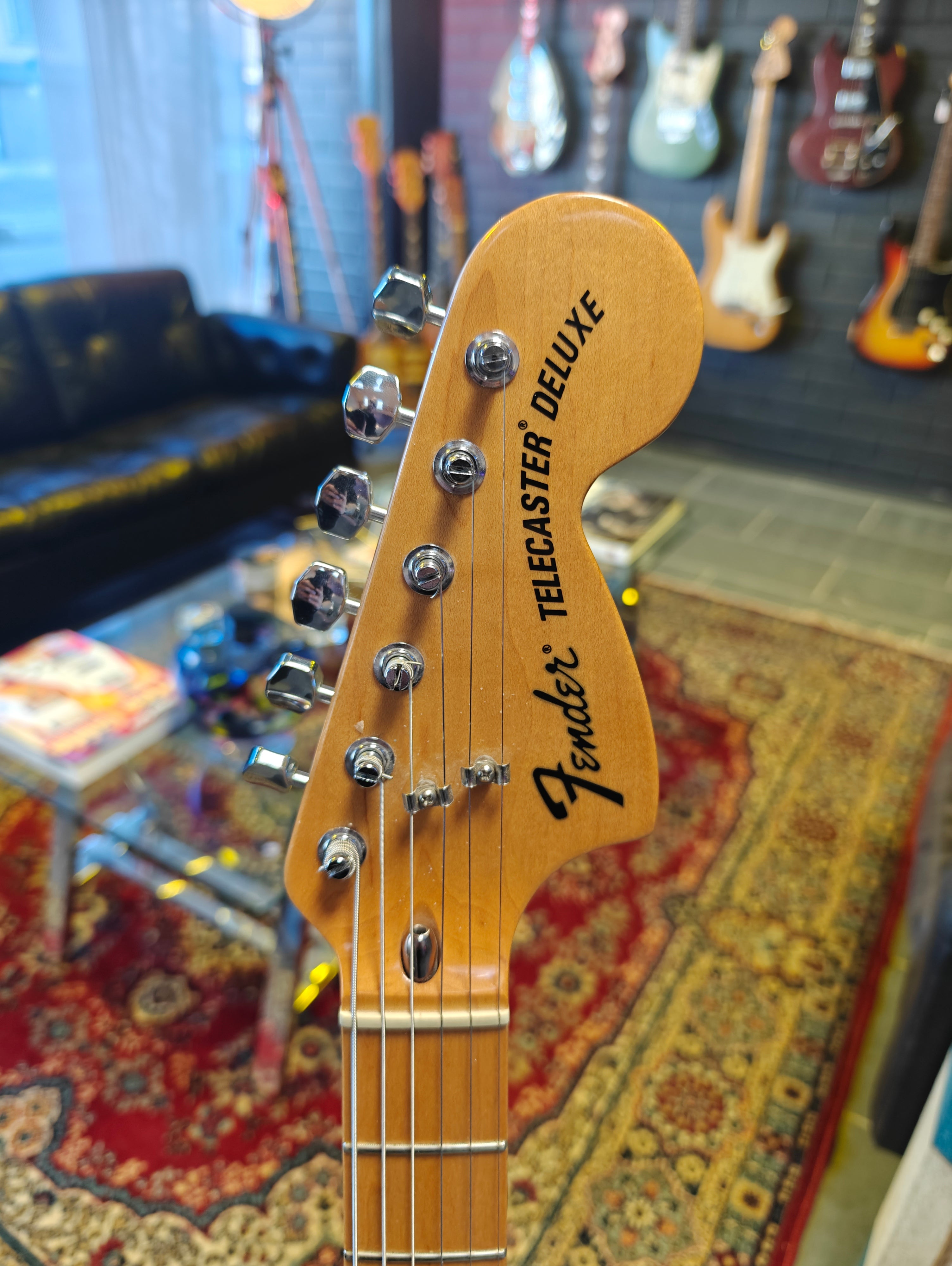 Fender Classic Player Telecaster® Deluxe with Black Dove Pickups