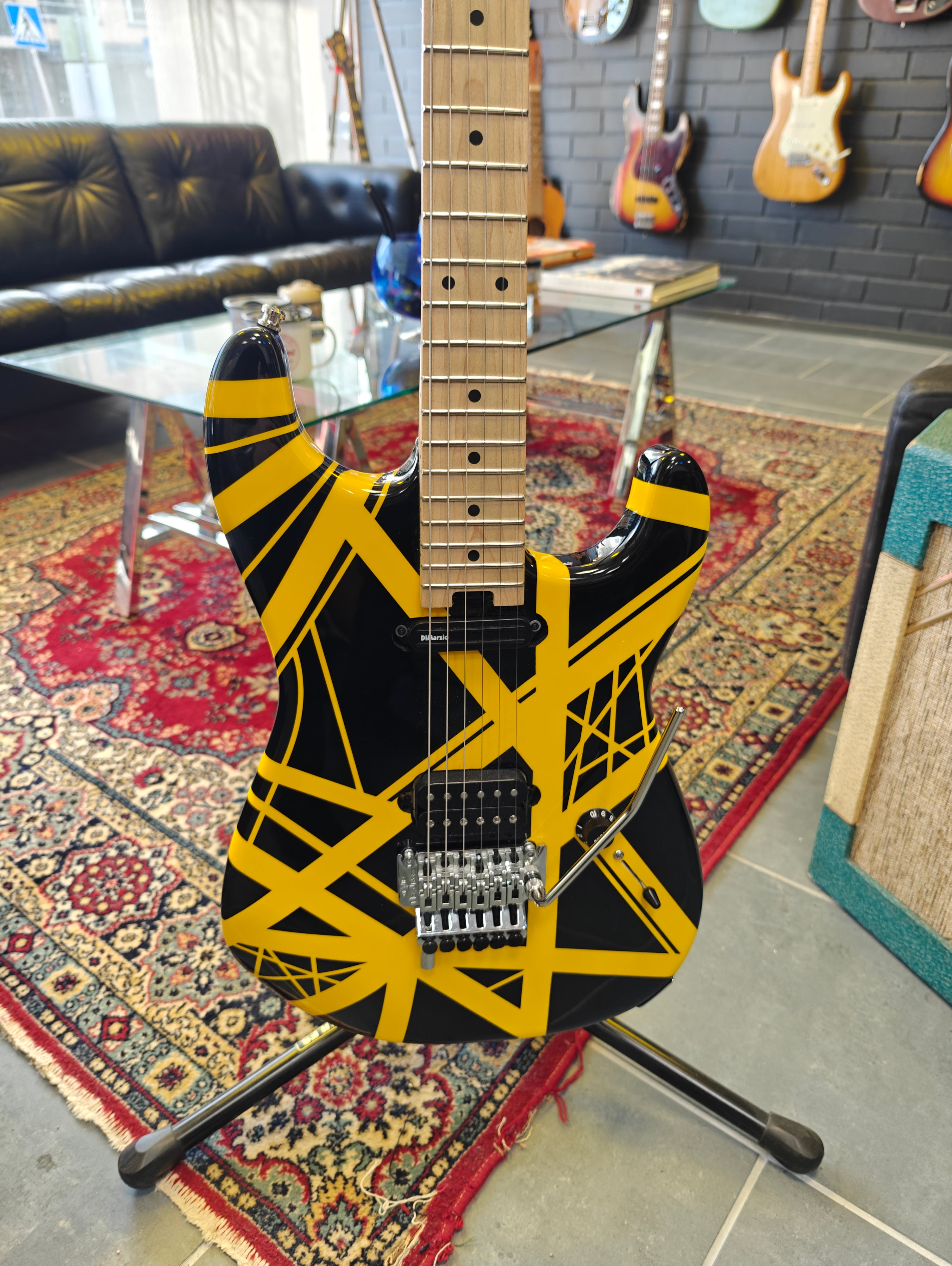 EVH Stripe Black "Bumble Bee" 2023 w/ Dimarzio Chopper