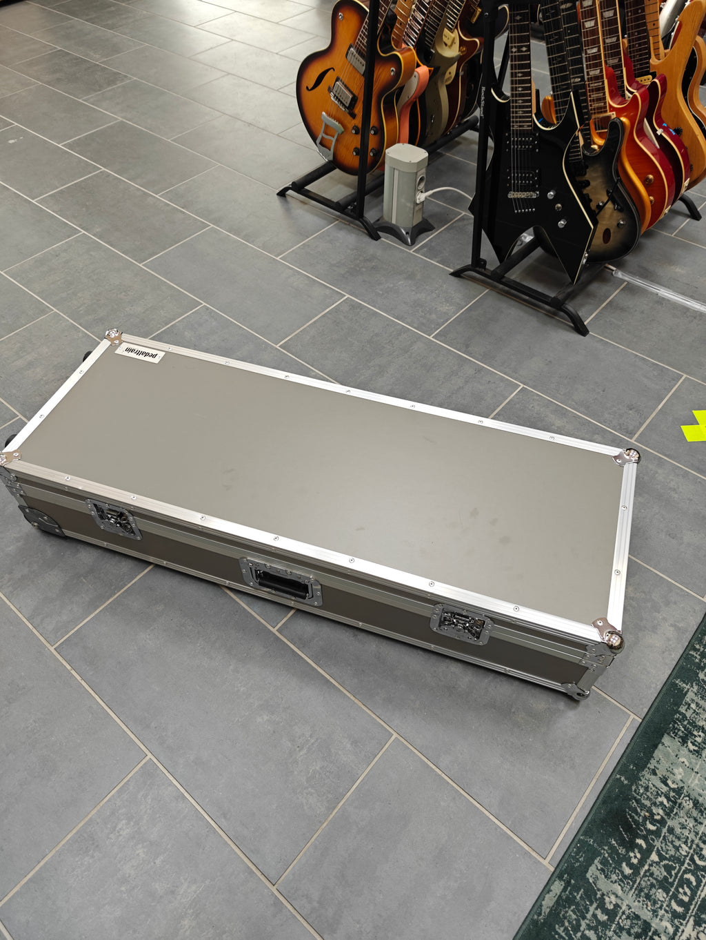 Pedaltrain Terra 42 Tourcase with wheels