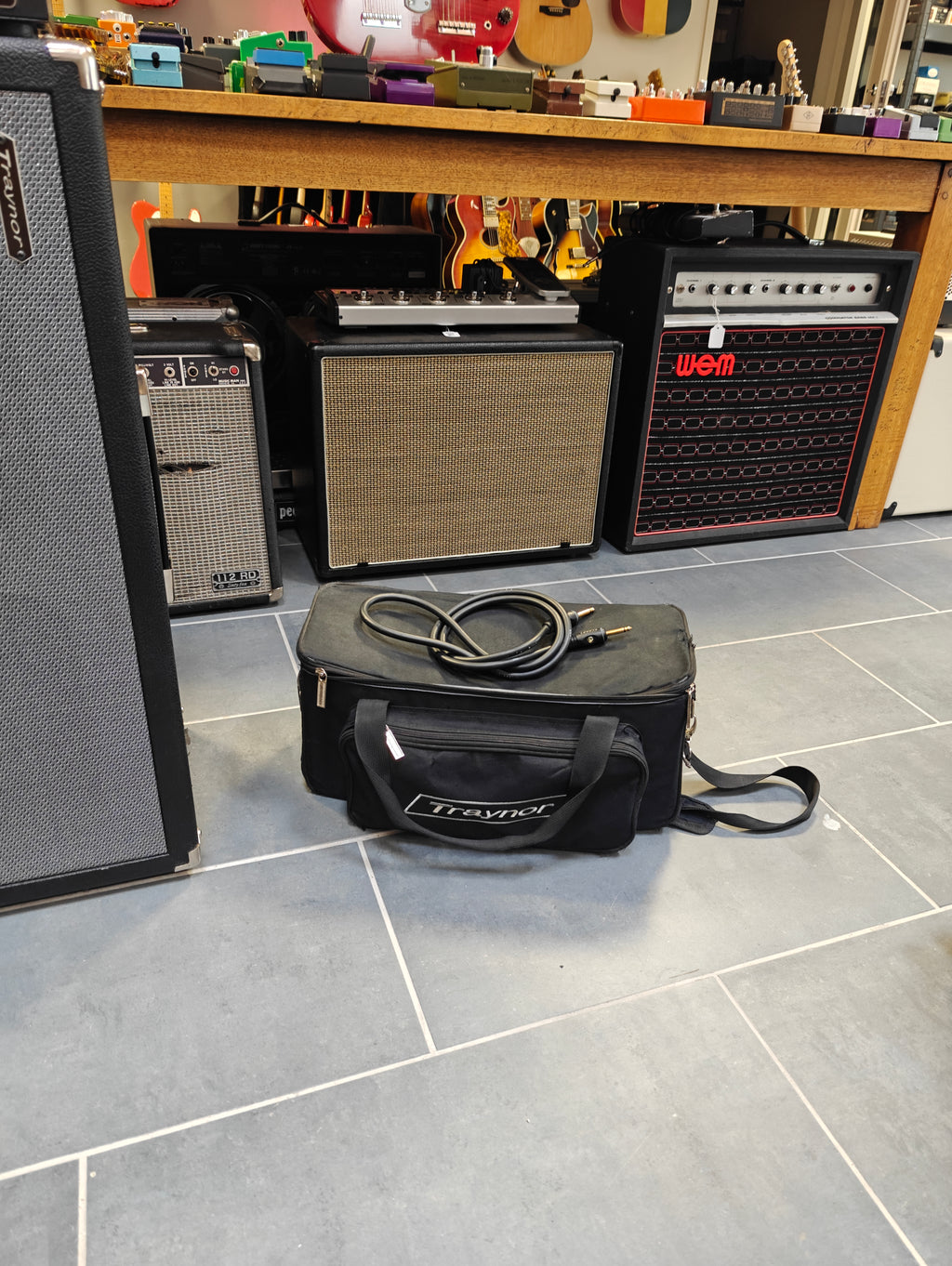 Traynor DH40H Ironhorse Head w/ Traynor DHX212 Cabinet