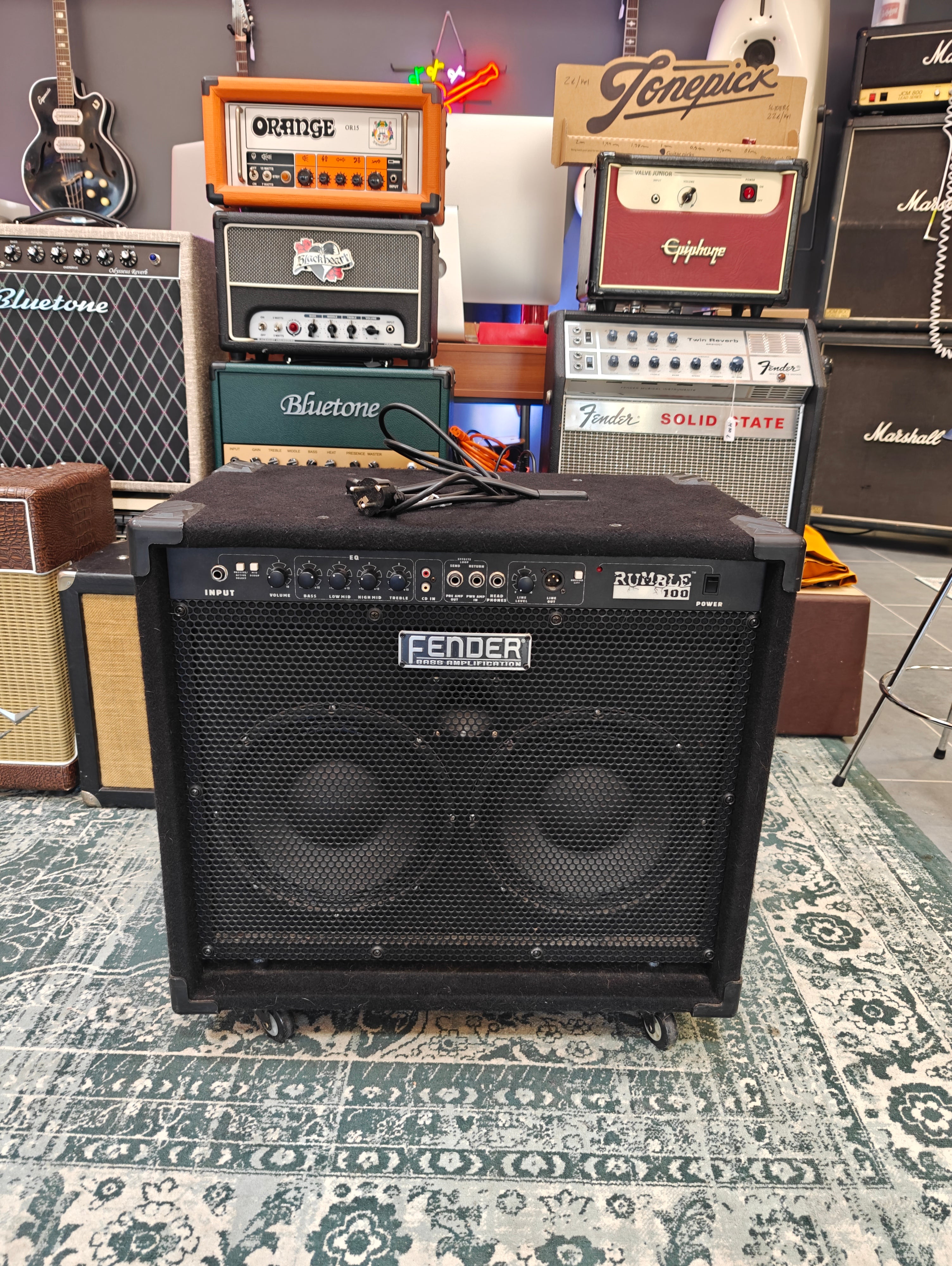 Fender Rumble 100 PR 559