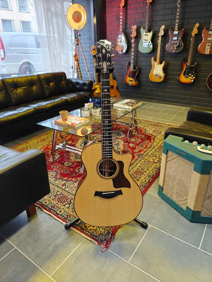 Taylor 714ce